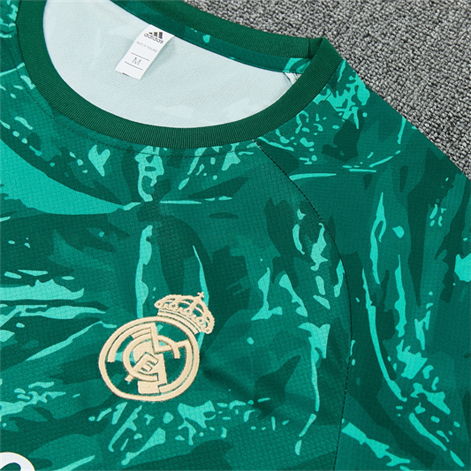 Real Madrid 26-27 Kids Short-Sleeve Training Set - Green Camouflage Top & Green Shorts - Unitedfutballjersey