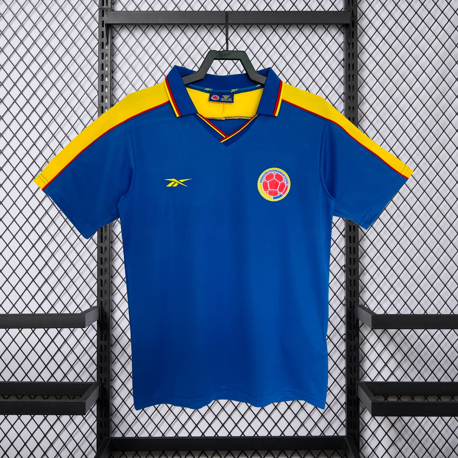 Retro Colombia 1998 Away Jersey - Unitedfutballjersey