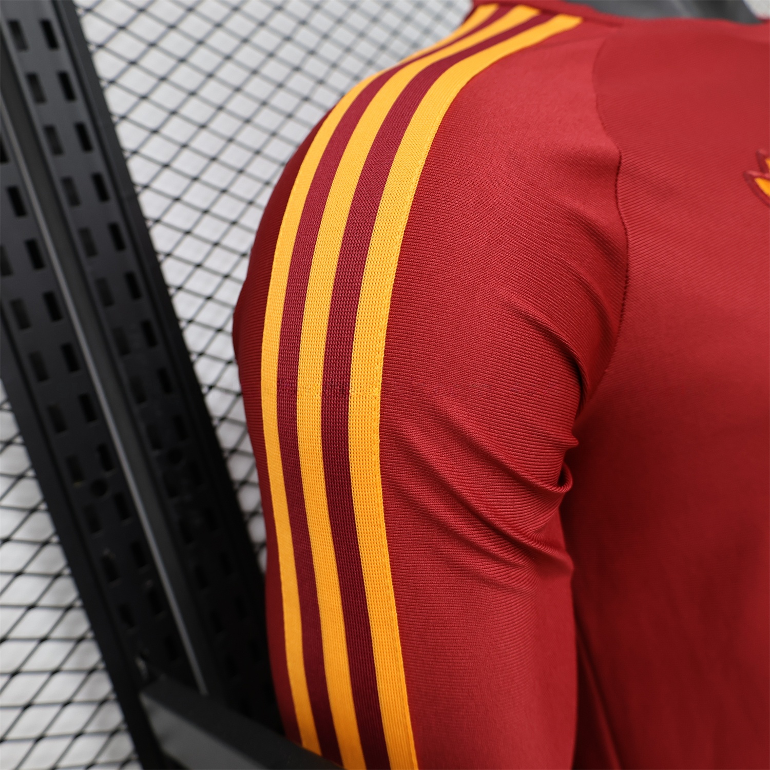 AS Roma 25-26 Retro Casual Style Red Special Long Sleeves Jersey - Player Version - Unitedfutballjersey