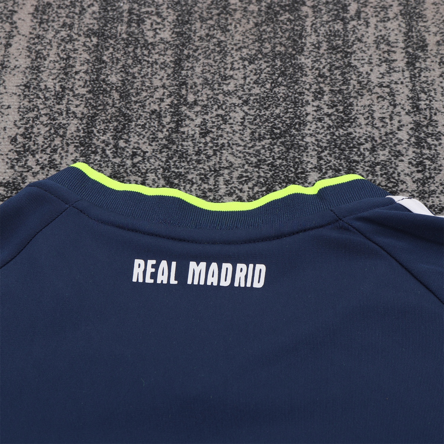 Retro Real Madrid 2010-11 Away Kids Kit - Unitedfutballjersey
