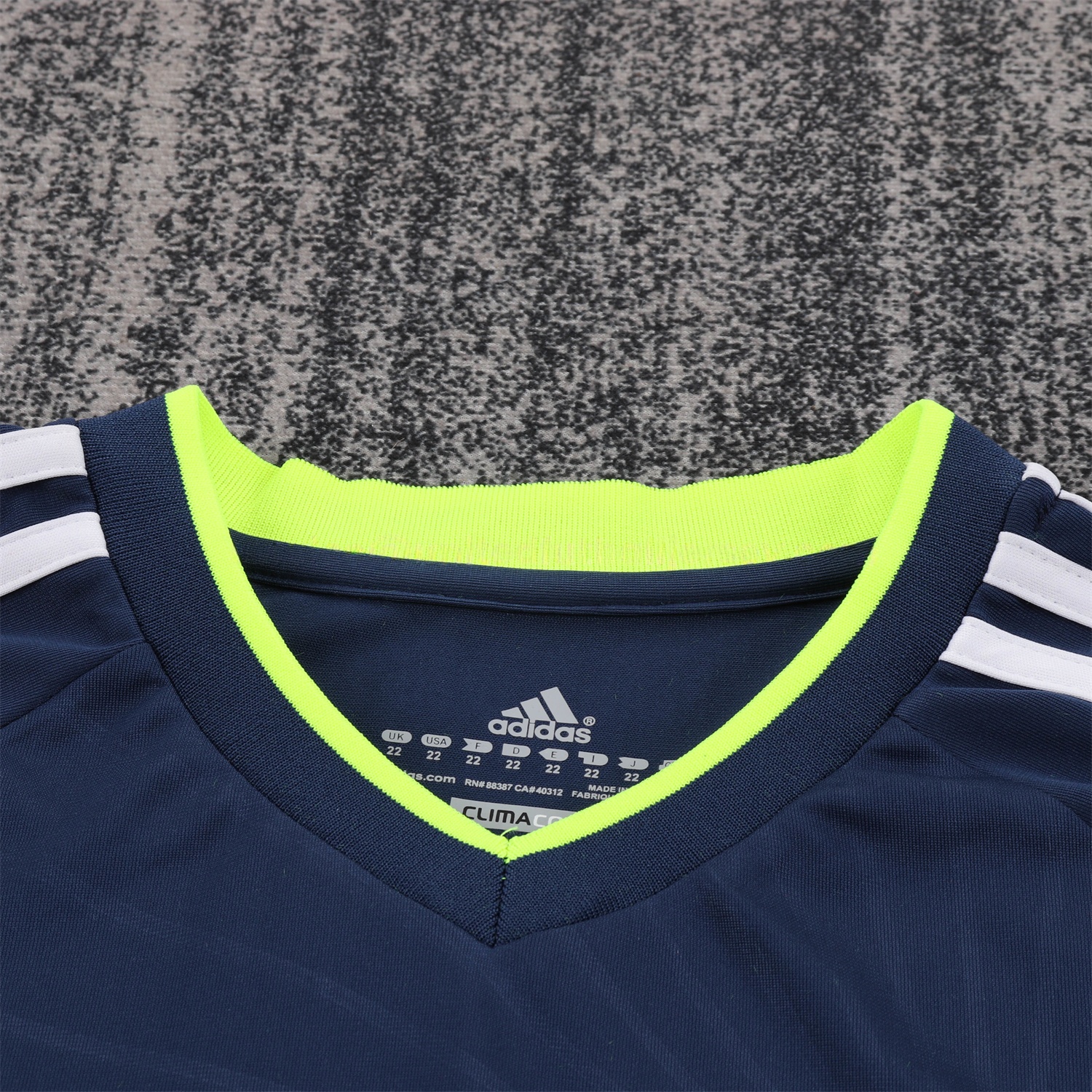 Retro Real Madrid 2010-11 Away Kids Kit - Unitedfutballjersey