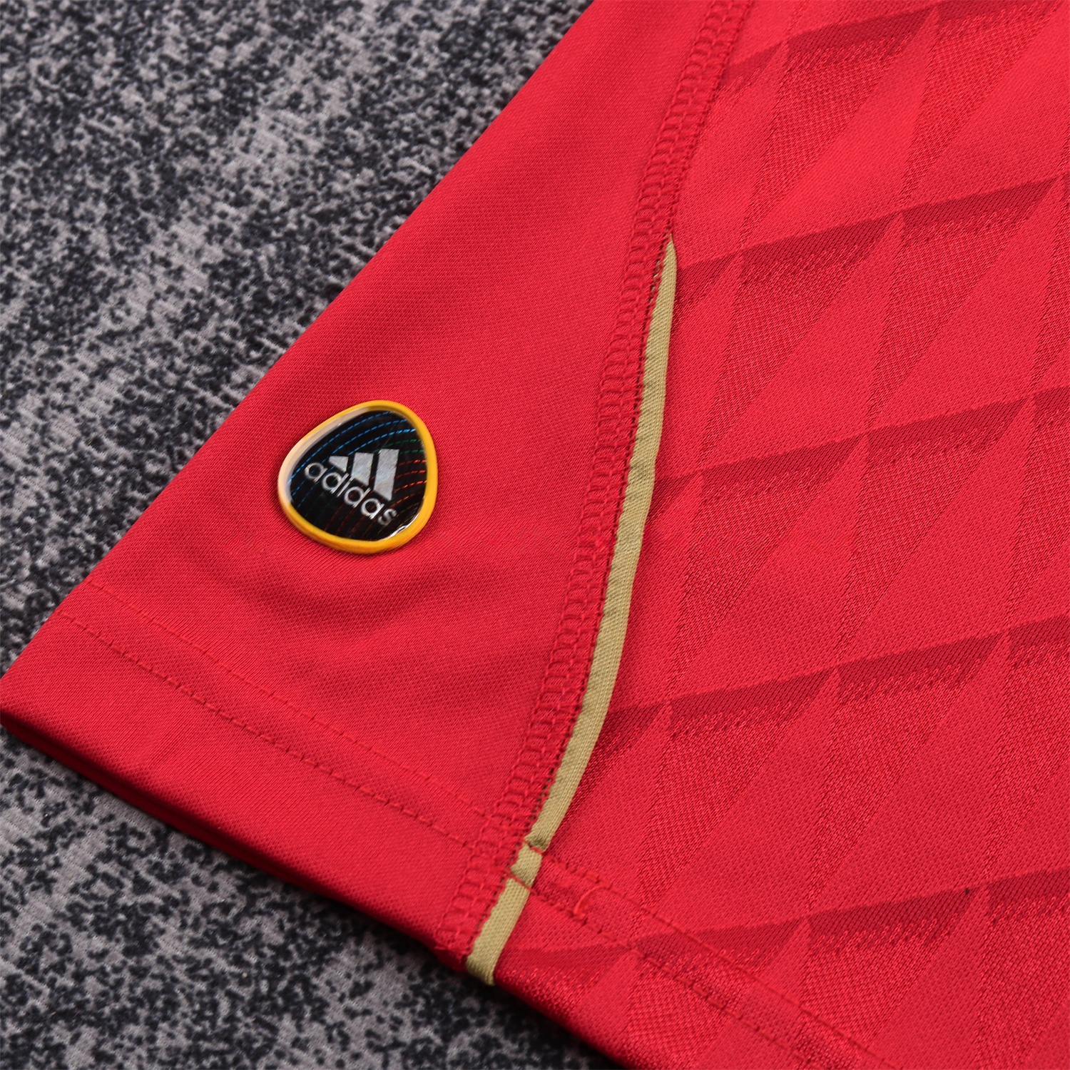 Retro Liver.pool 2010-11 Home Kids Kit - Unitedfutballjersey