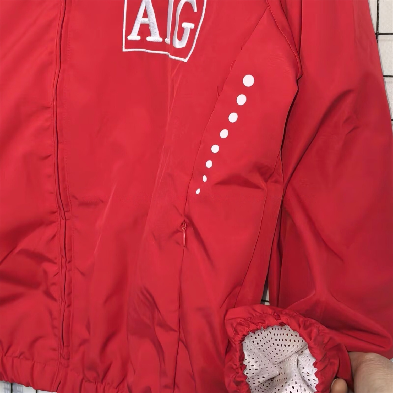 Retro Manchester United 2010-11 Red Windbreaker Jacket - Unitedfutballjersey