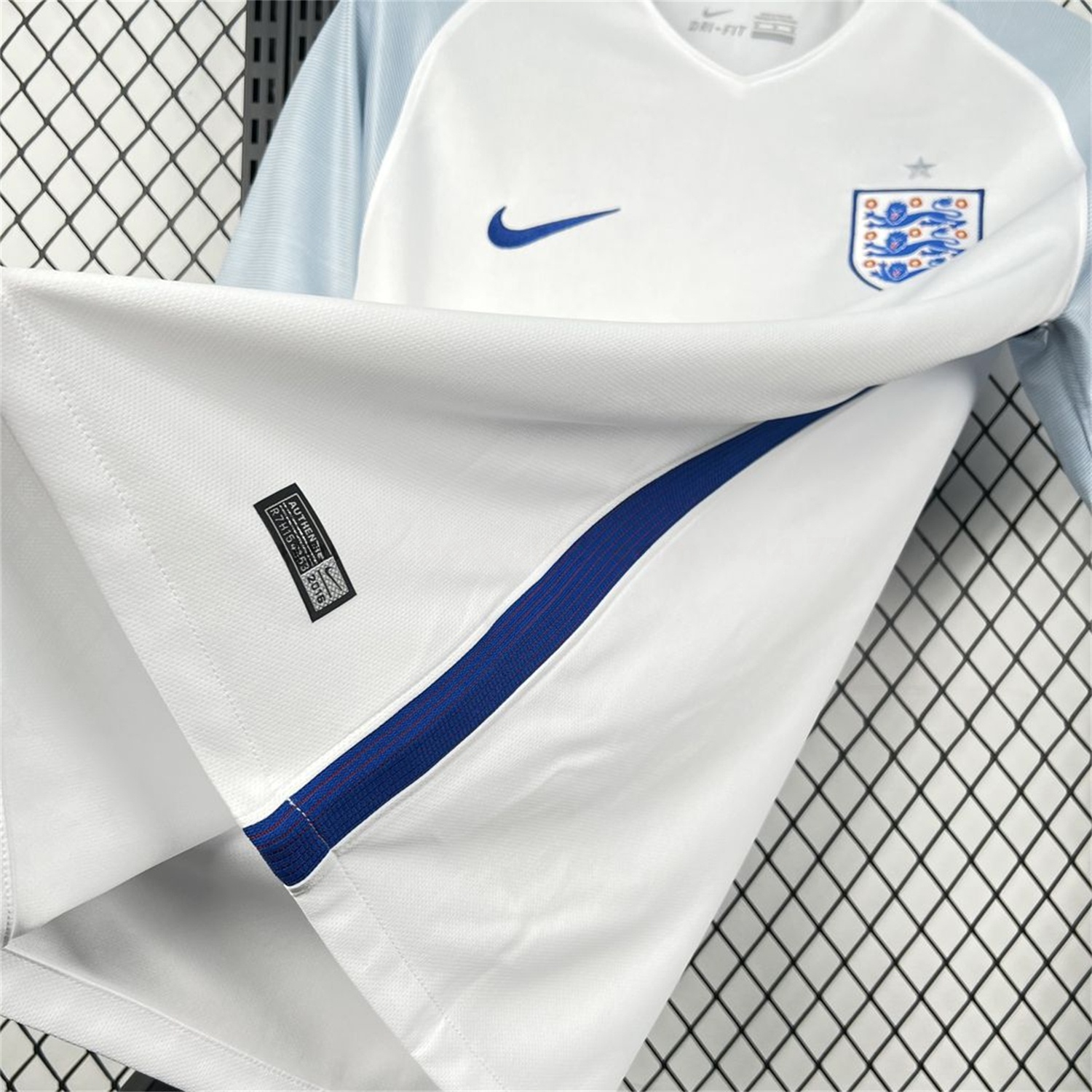 Retro England 2016 Home White Jersey - Unitedfutballjersey