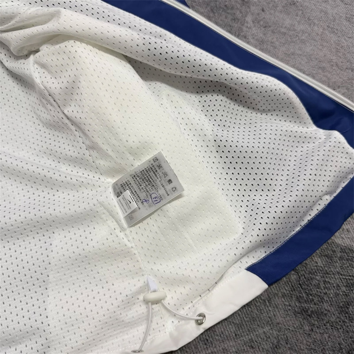 England 2026 Retro Style Windbreaker Jacket - Blue And White - Unitedfutballjersey