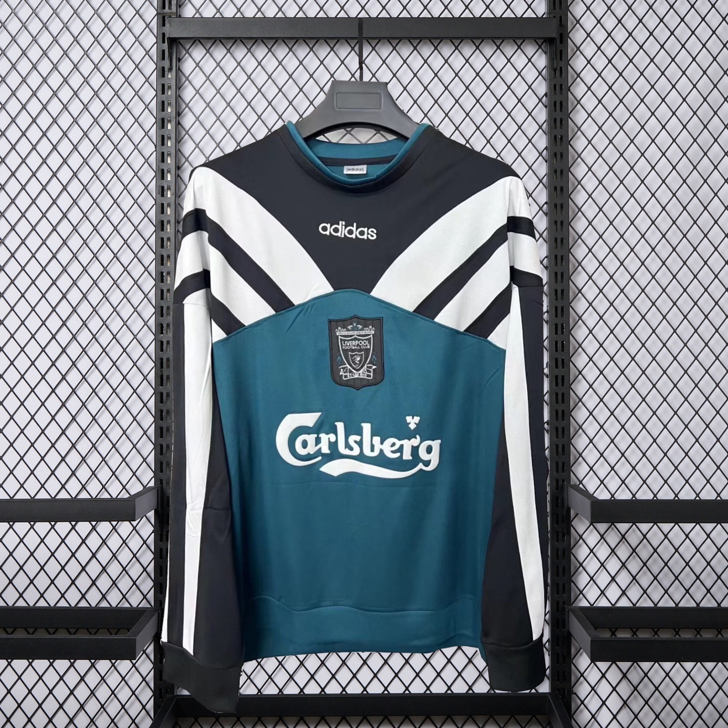 Retro Liver.pool 1995-96 Green And Black Training Unisex Pullover Hoodie - Unitedfutballjersey