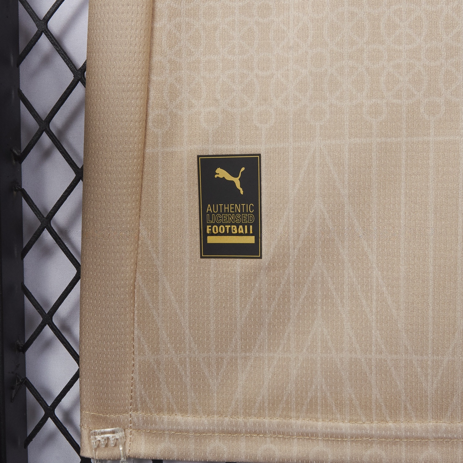 Dortmund 25-26 “100 JAHRE STADION ROTE ERDE” Beige Goalkeeper Special Jersey - Fans Version - Unitedfutballjersey