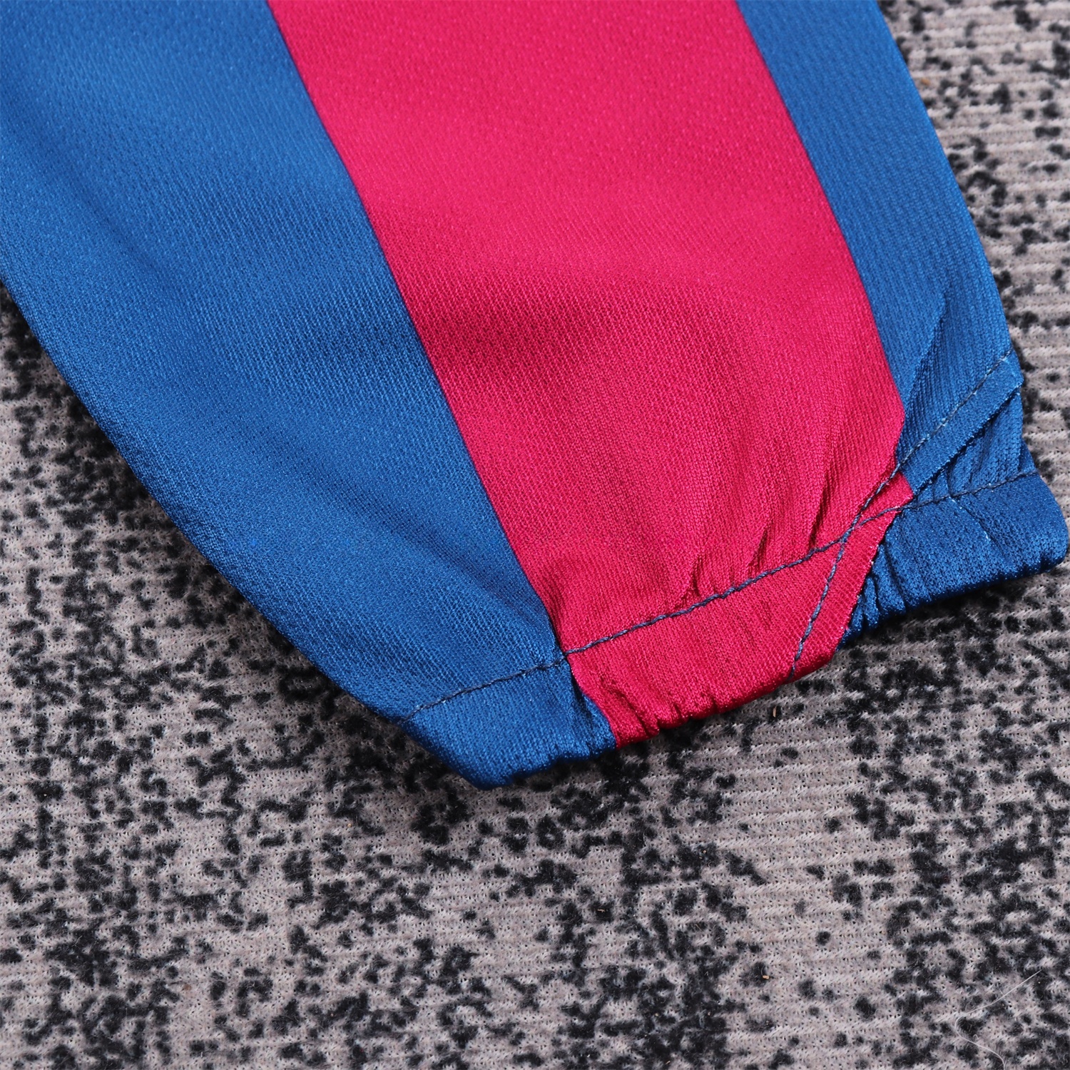 Retro Barcelona 2005-06 Home Long Sleeve Kids Kit - Unitedfutballjersey