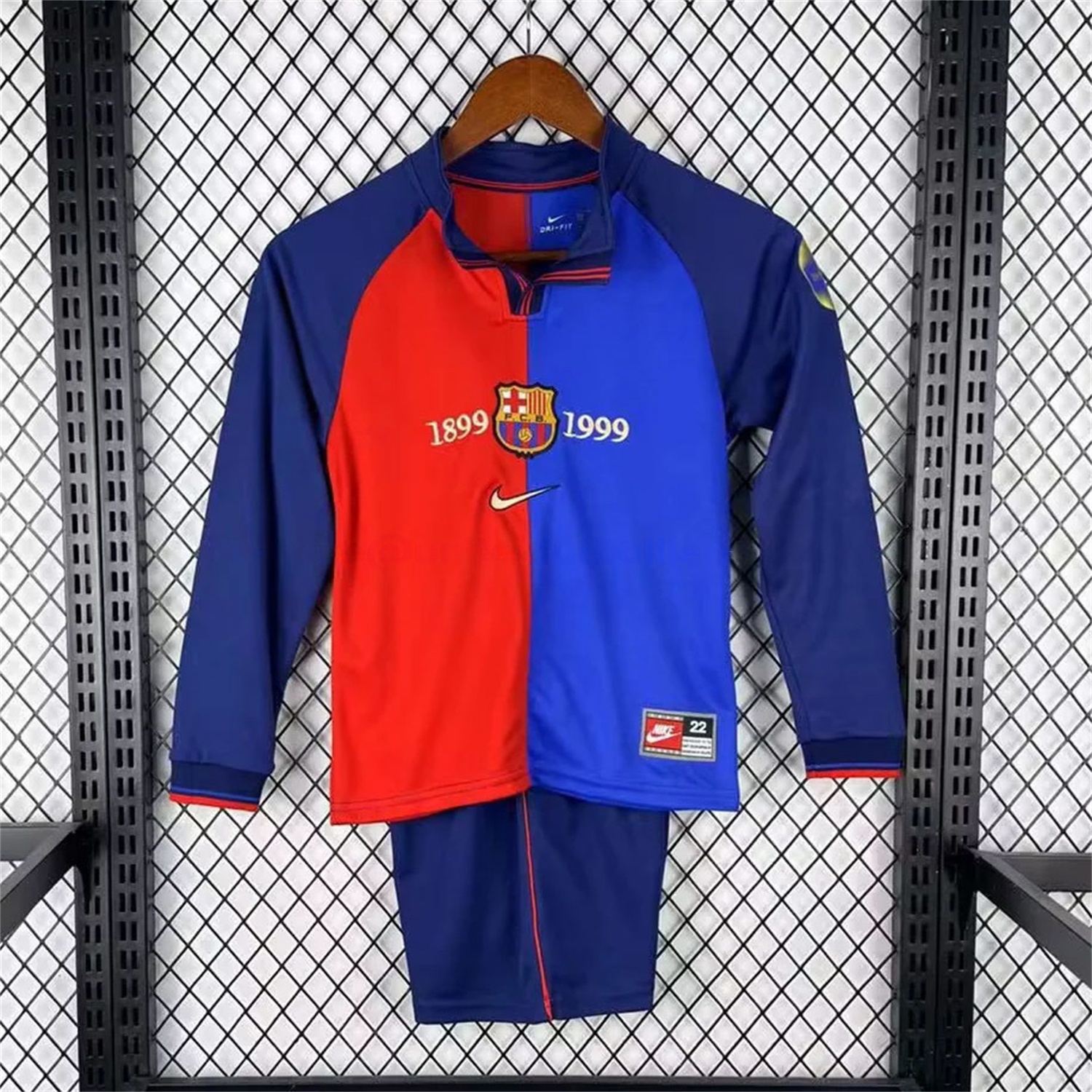 Retro Barcelona 99-00 Home 100th anniversary Long Sleeves Kids Kit - Unitedfutballjersey