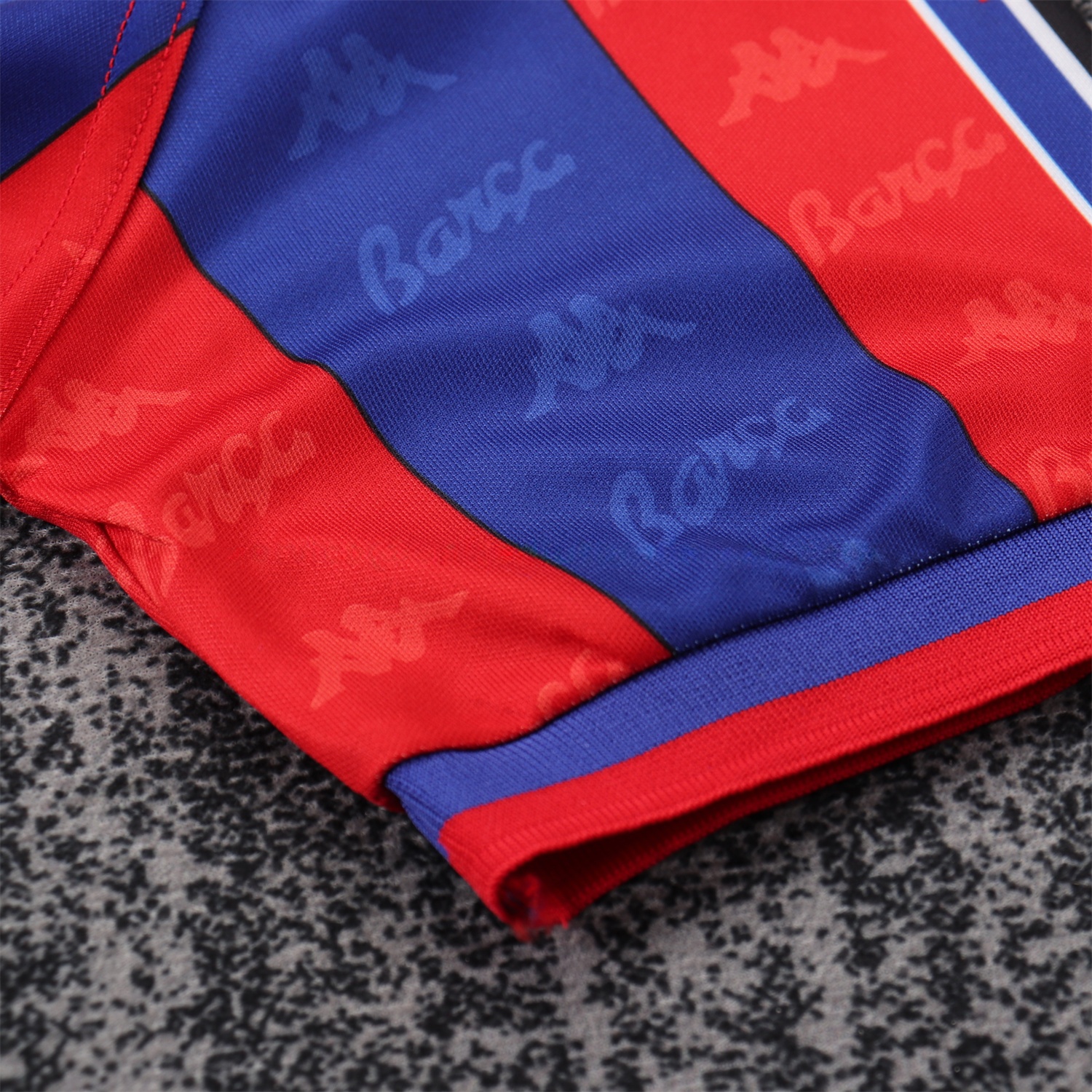 Retro Barcelona 1996-97 Home Kids Kit - Unitedfutballjersey