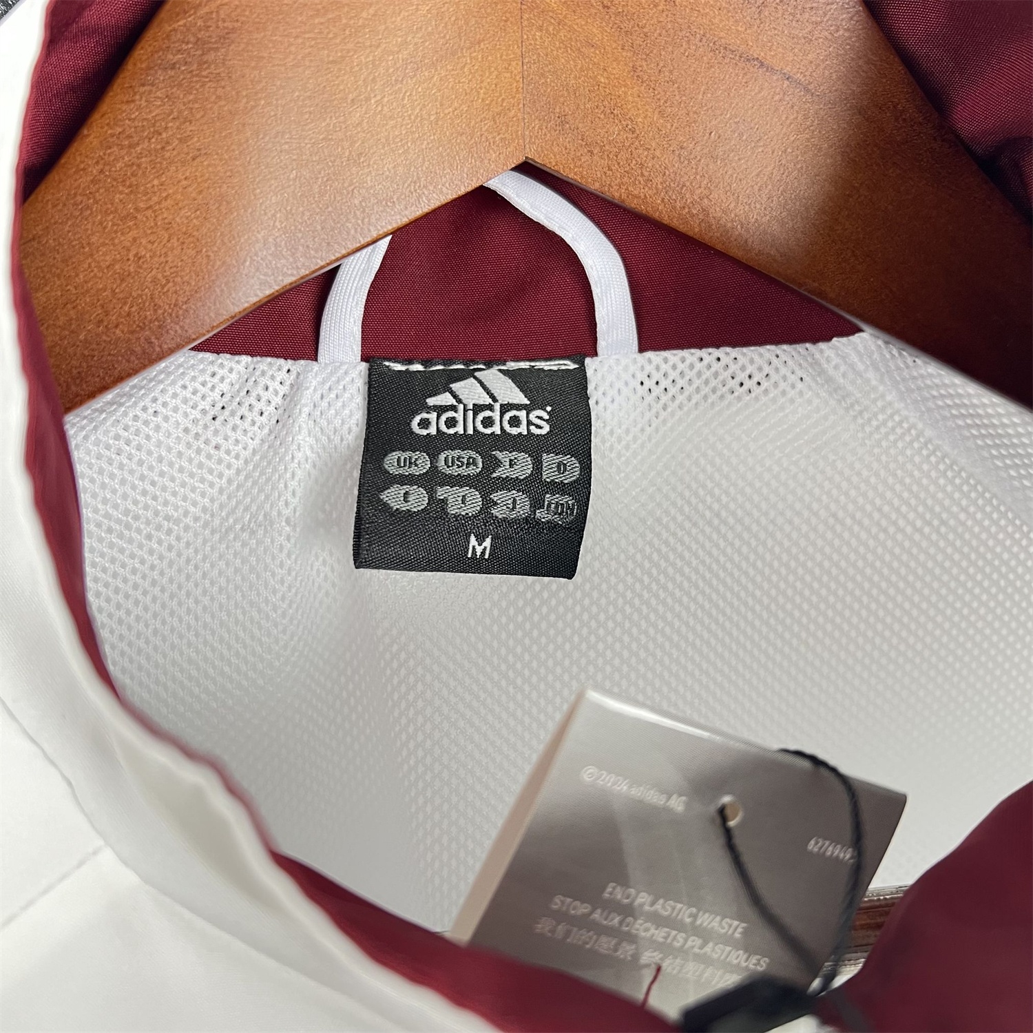 Spain 2026 Away Windbreaker Jacket - White - Unitedfutballjersey