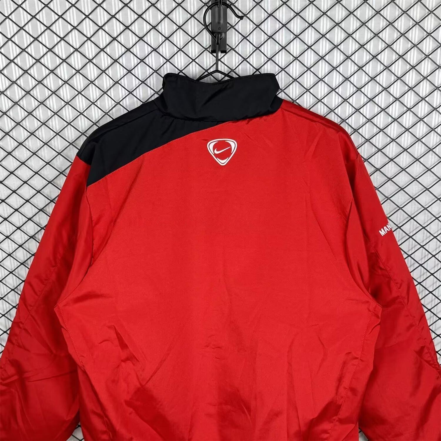 Retro Manchester United 2007-08 Red Windbreaker Jacket - Unitedfutballjersey