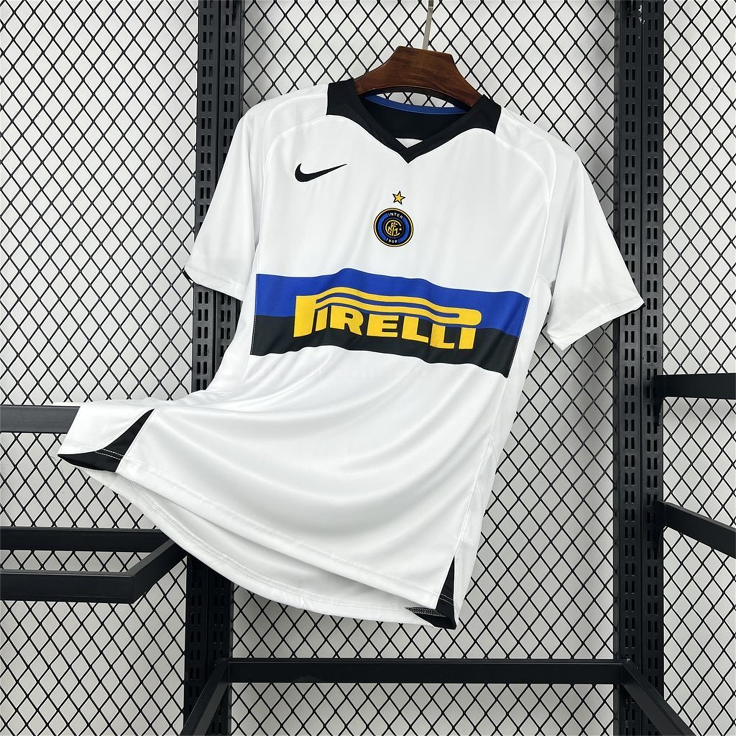 Retro Inter Milan 2005-06 Away Jersey - Unitedfutballjersey