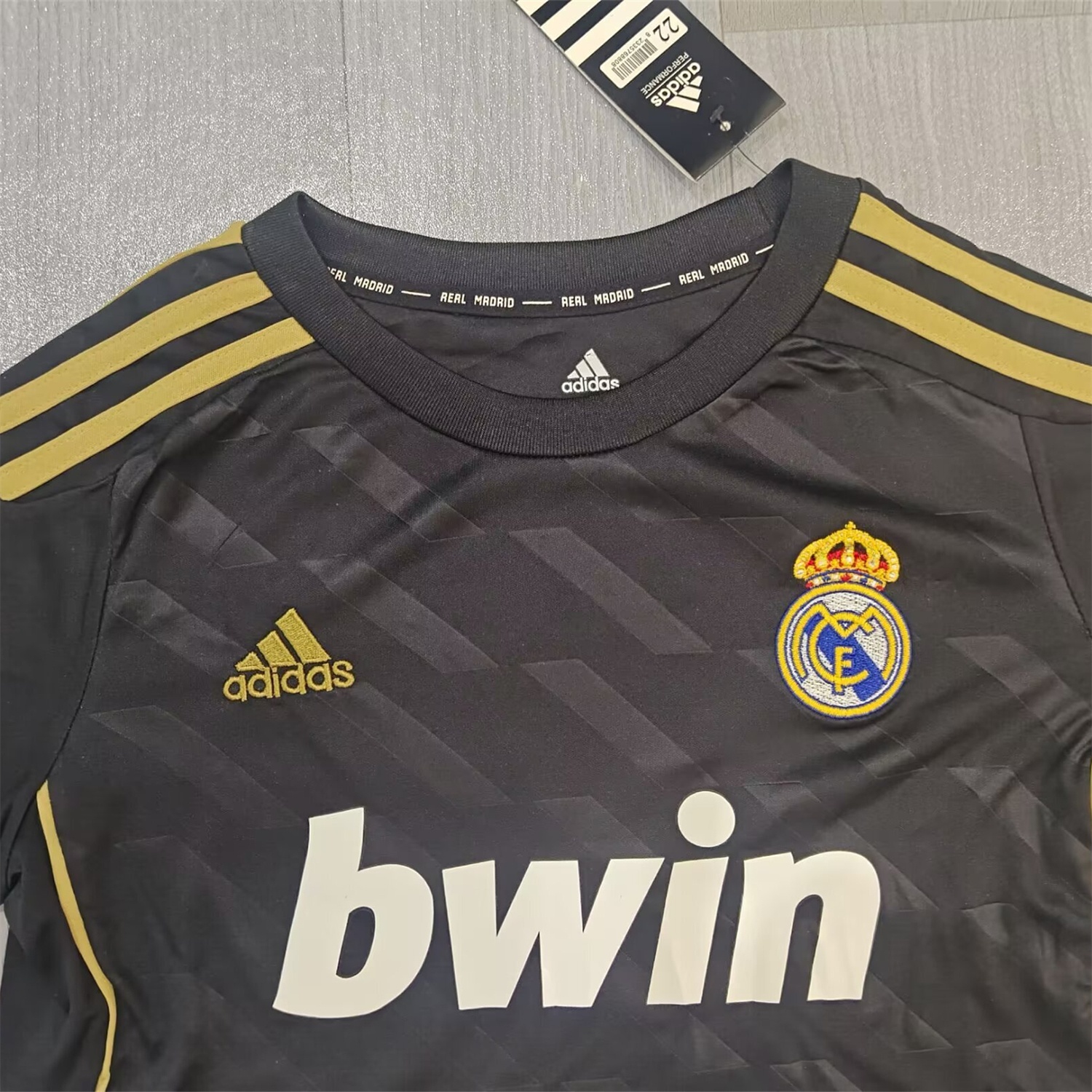 Retro Real Madrid 2011-12 Away Black Kids Kit - Unitedfutballjersey