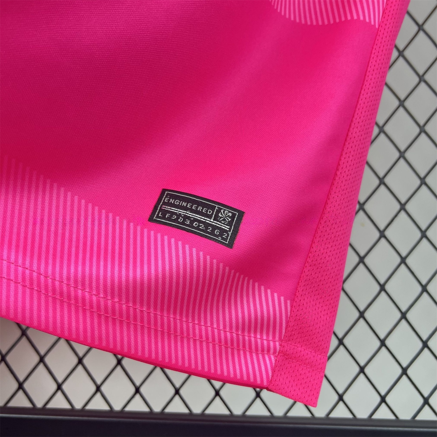 Sporting CP 26-27 Pink October Jersey - Fans Version - Unitedfutballjersey