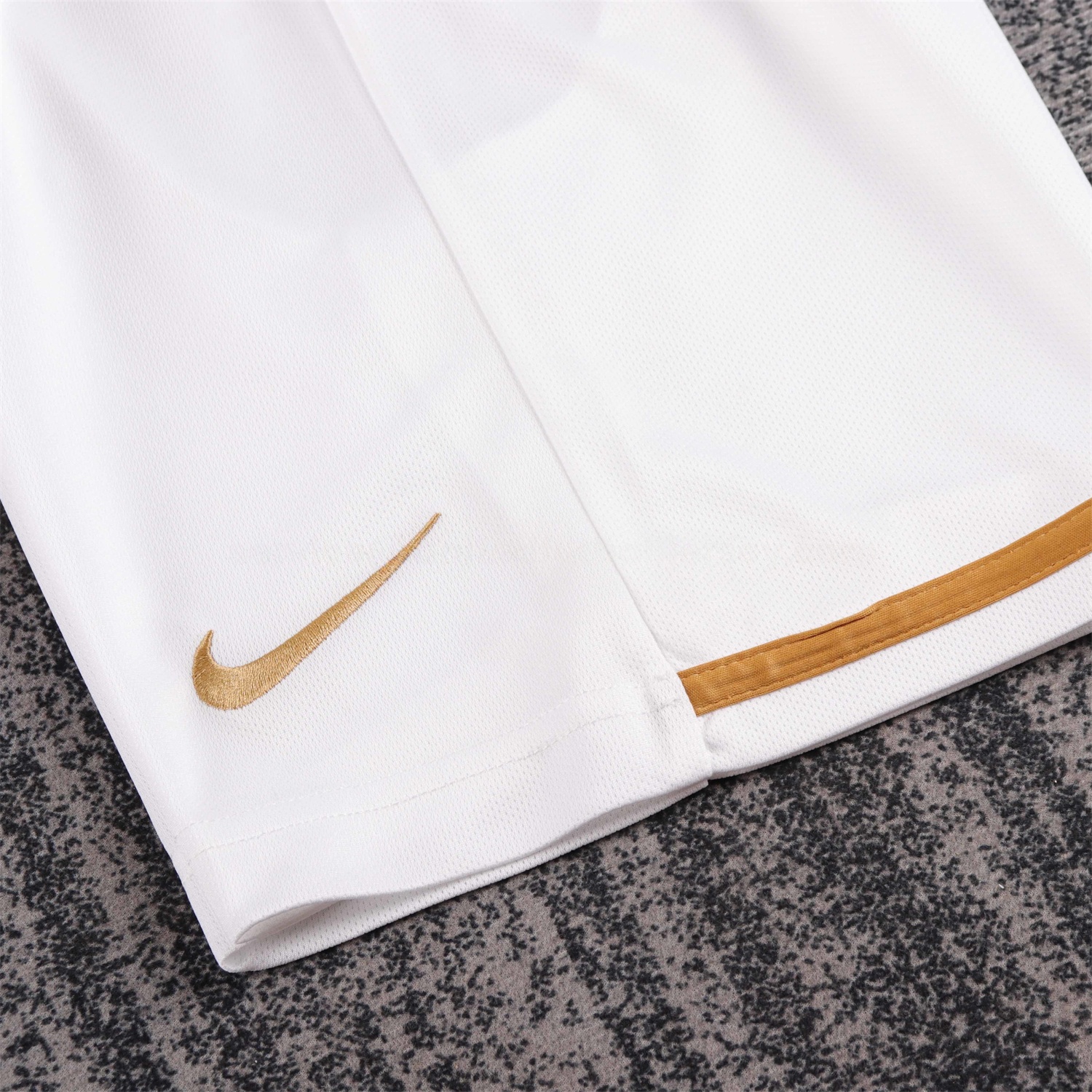 Retro Italy 1996 Home Kids Kit - Unitedfutballjersey