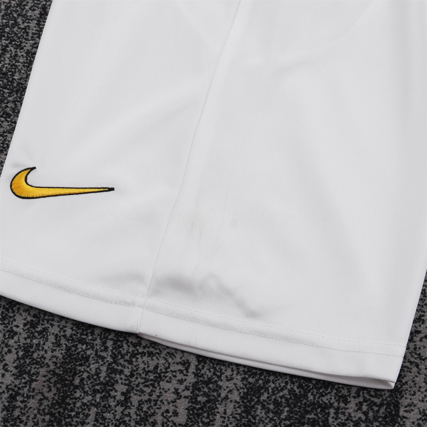 Retro Juventus 2004-05 Home Kids Kit - Unitedfutballjersey