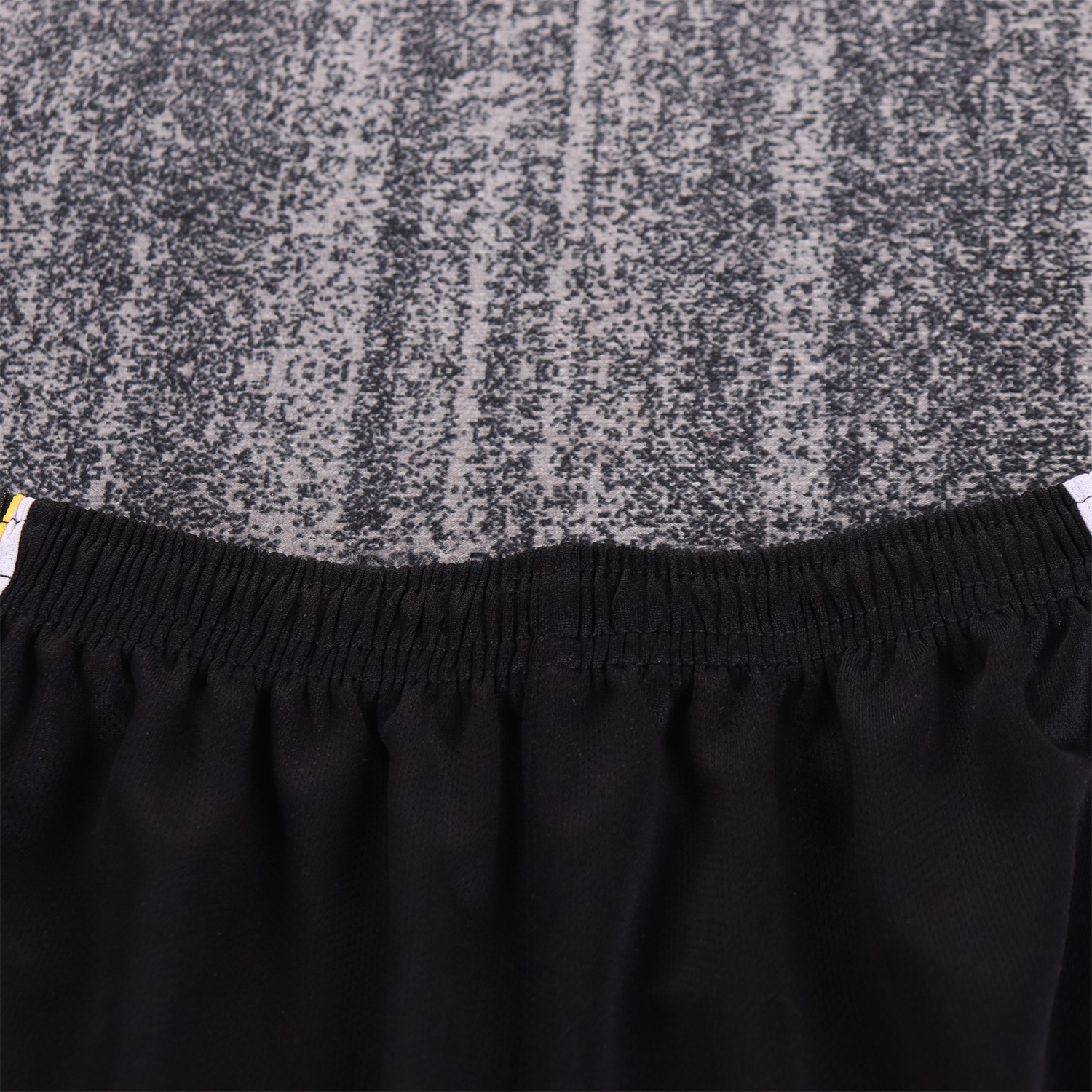 Retro Newcastle United 1997-99 Home Kids Kit - Unitedfutballjersey