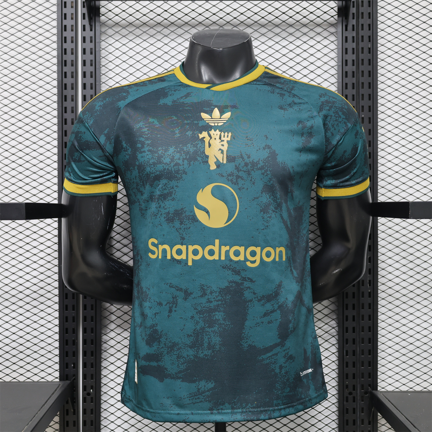 Manchester United 26-27 Devil Green Gold Special Jersey - Player Version - Unitedfutballjersey