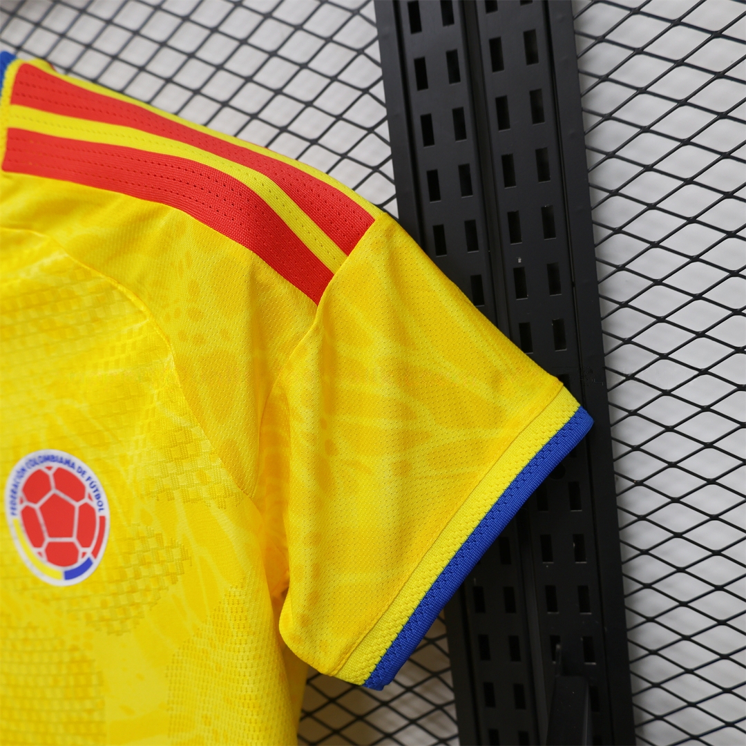Women's Colombia 2026 Home Cropped Jersey - Player Version - Unitedfutballjersey