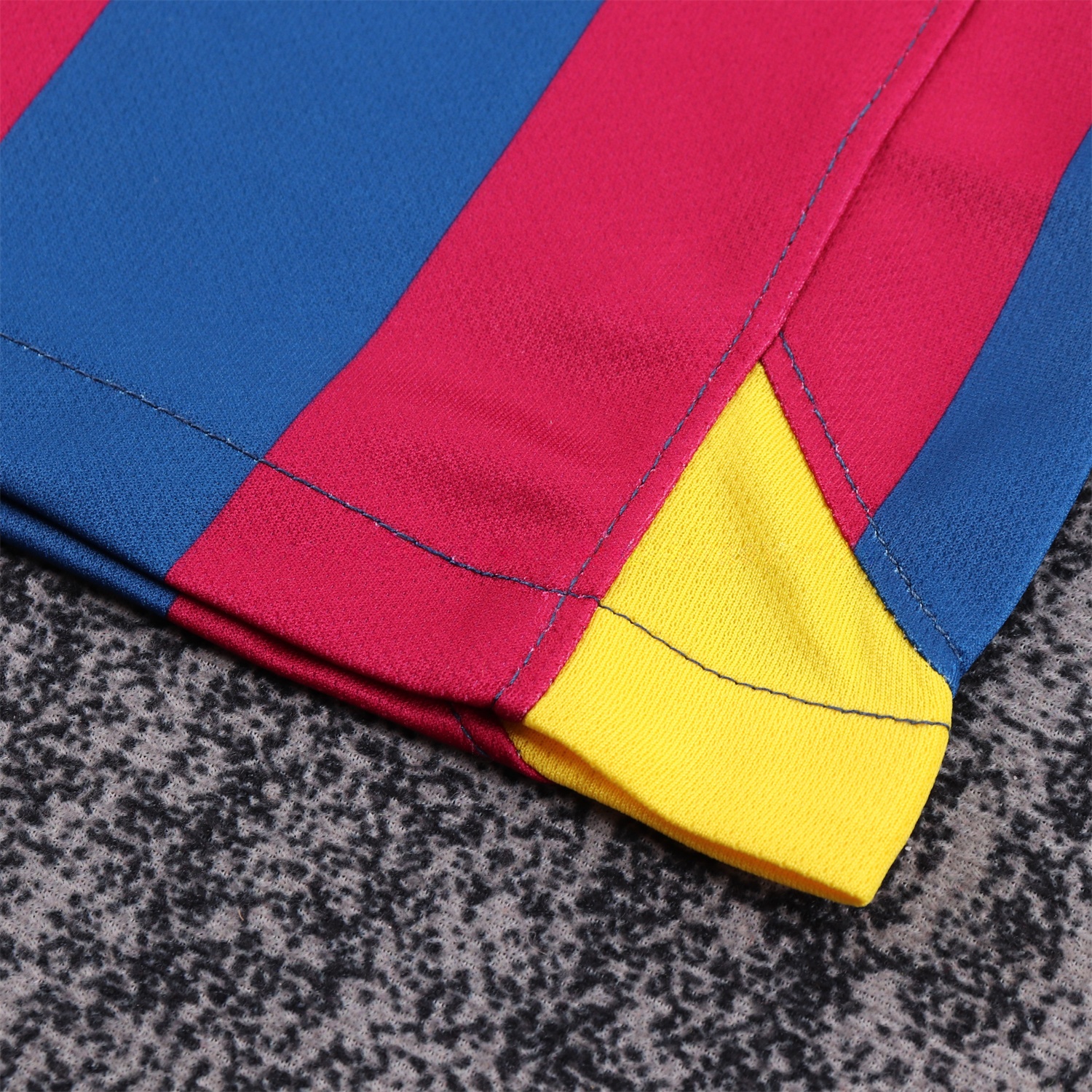 Retro Barcelona 2005-06 Home Long Sleeve Kids Kit - Unitedfutballjersey