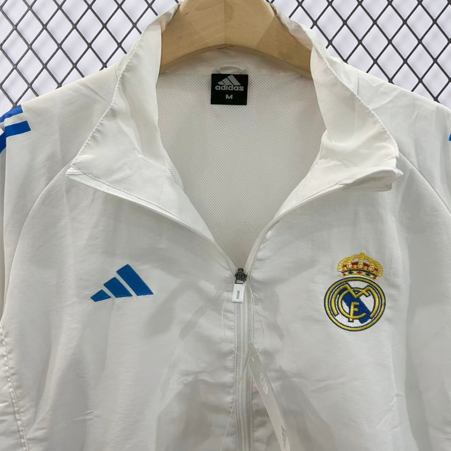 Real Madrid 25-26 White With Blue Special Windbreaker Jacket - Unitedfutballjersey