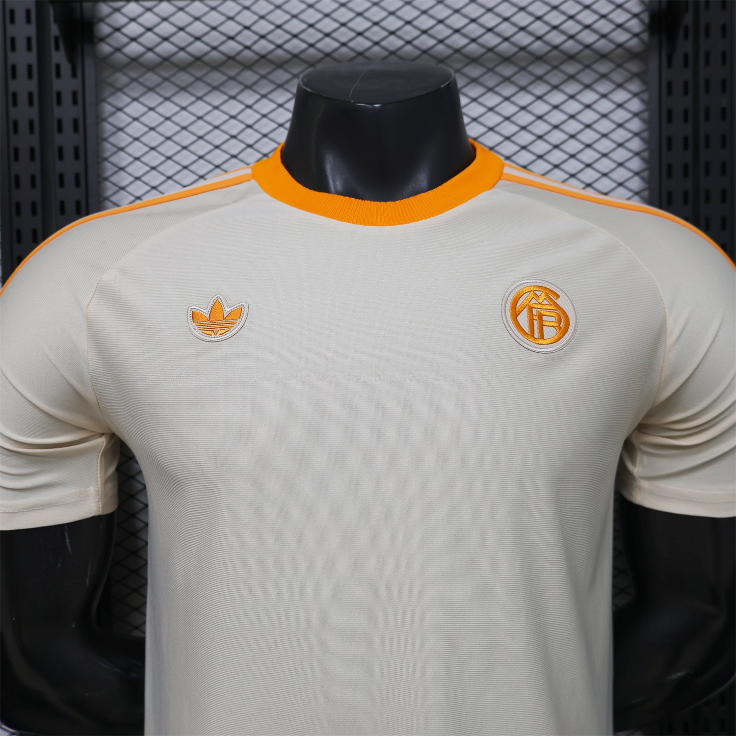 Bayern Munich 25-26 Off-white Casual Jersey - Player Version - Unitedfutballjersey