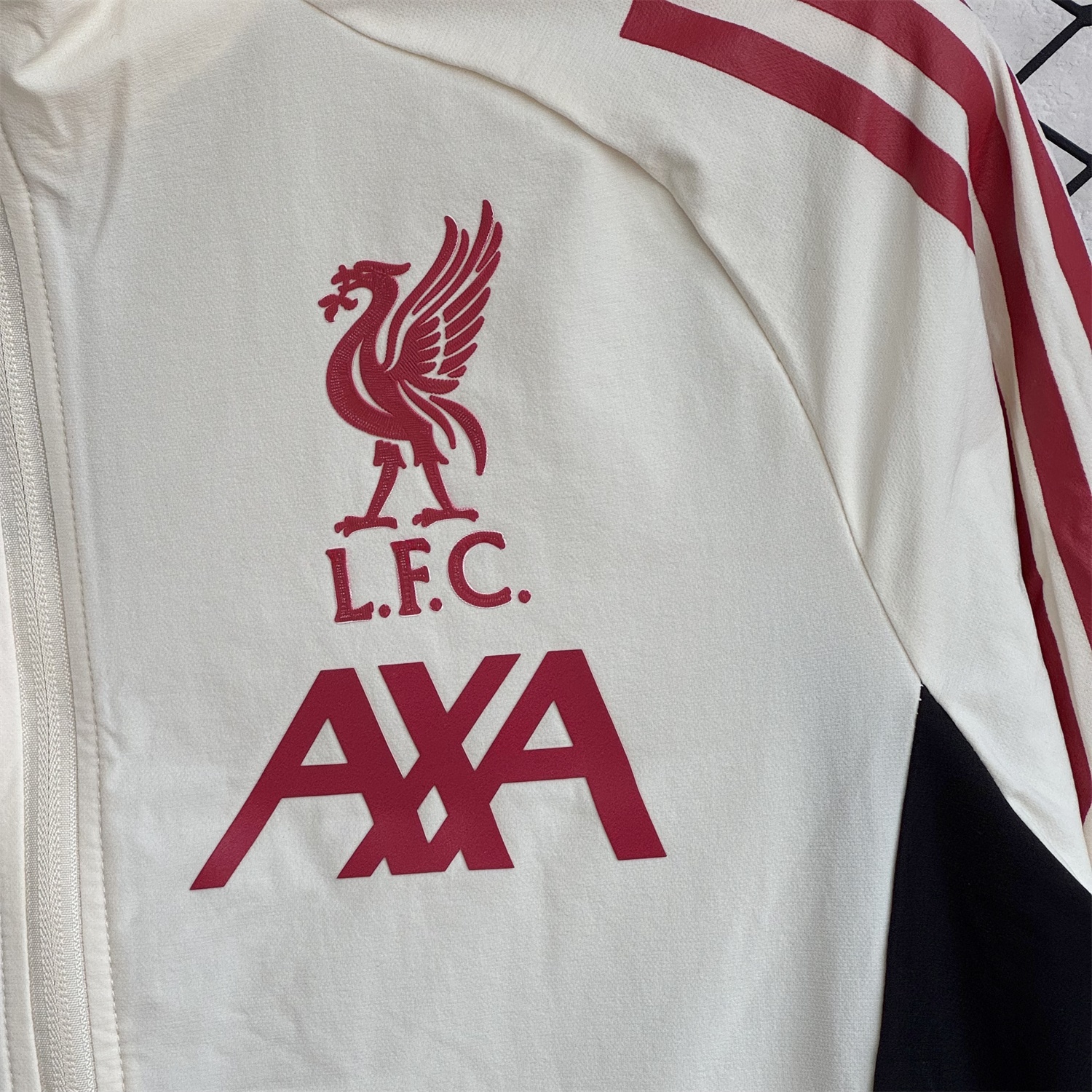 Liver.pool 25-26 Hooded Windbreaker Training Set - Cream Top & Black Pants - Unitedfutballjersey