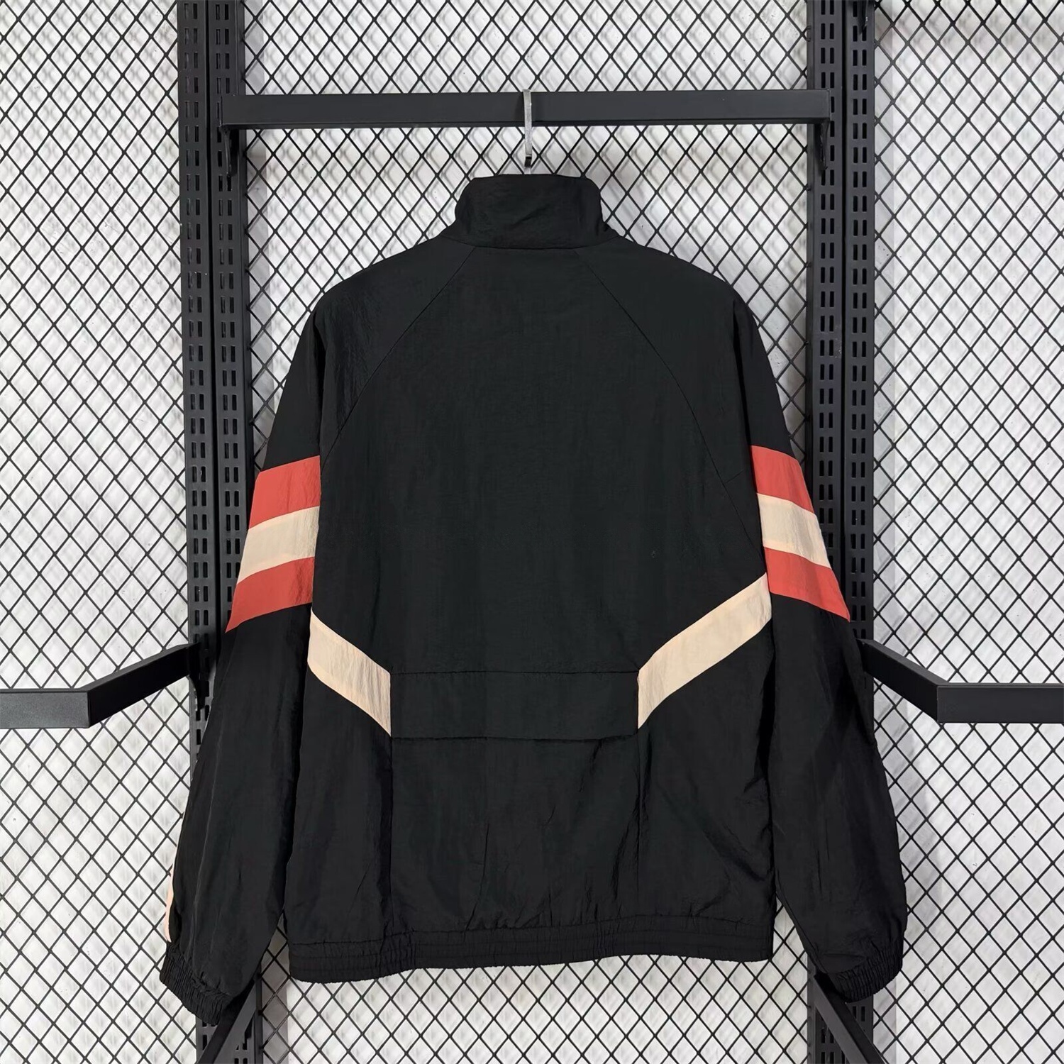 Lyon 25-26 Training Windbreaker Jacket - Black - Unitedfutballjersey