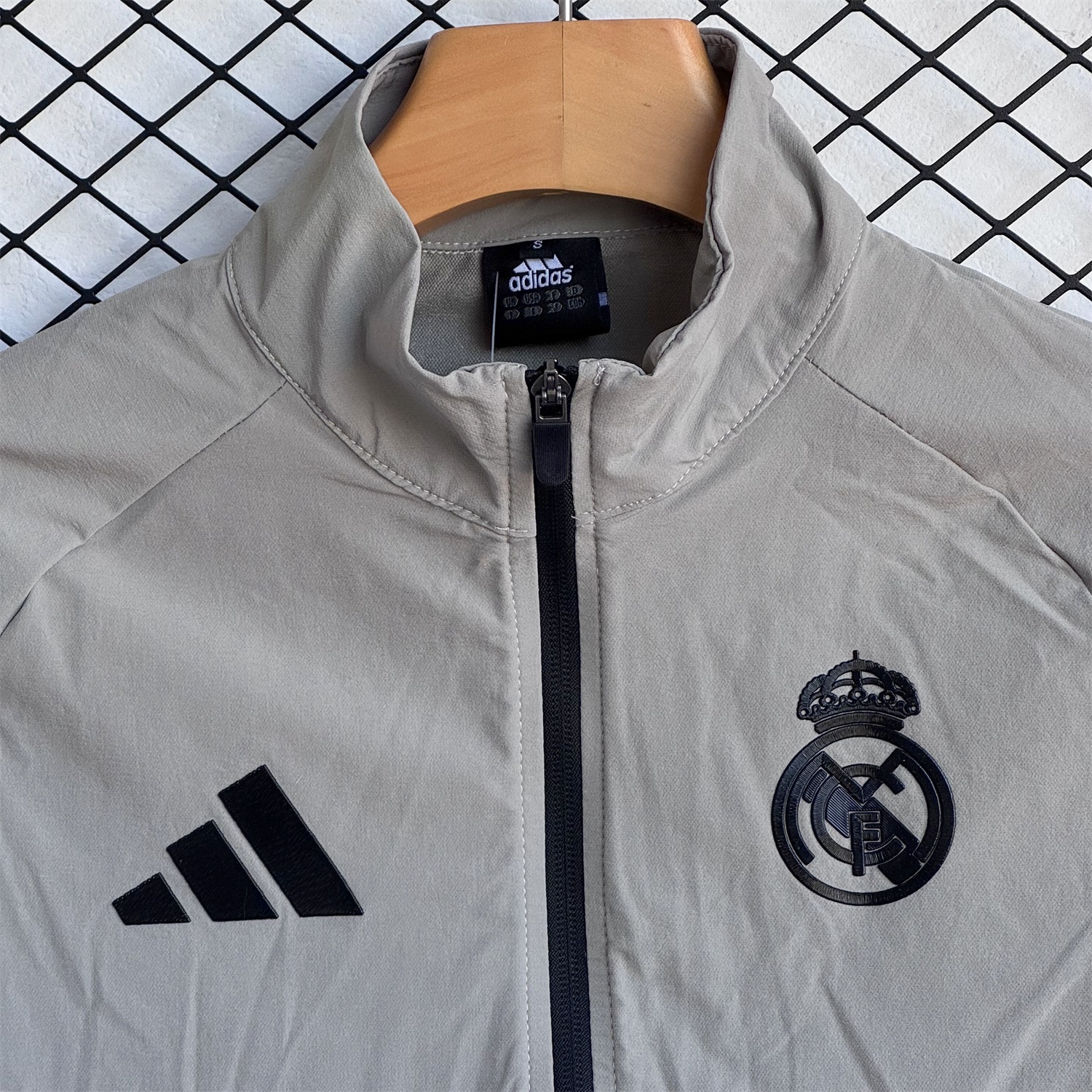 Real Madrid 25-26 Windbreaker Training Set - Pure Grey Top and Pants - Unitedfutballjersey