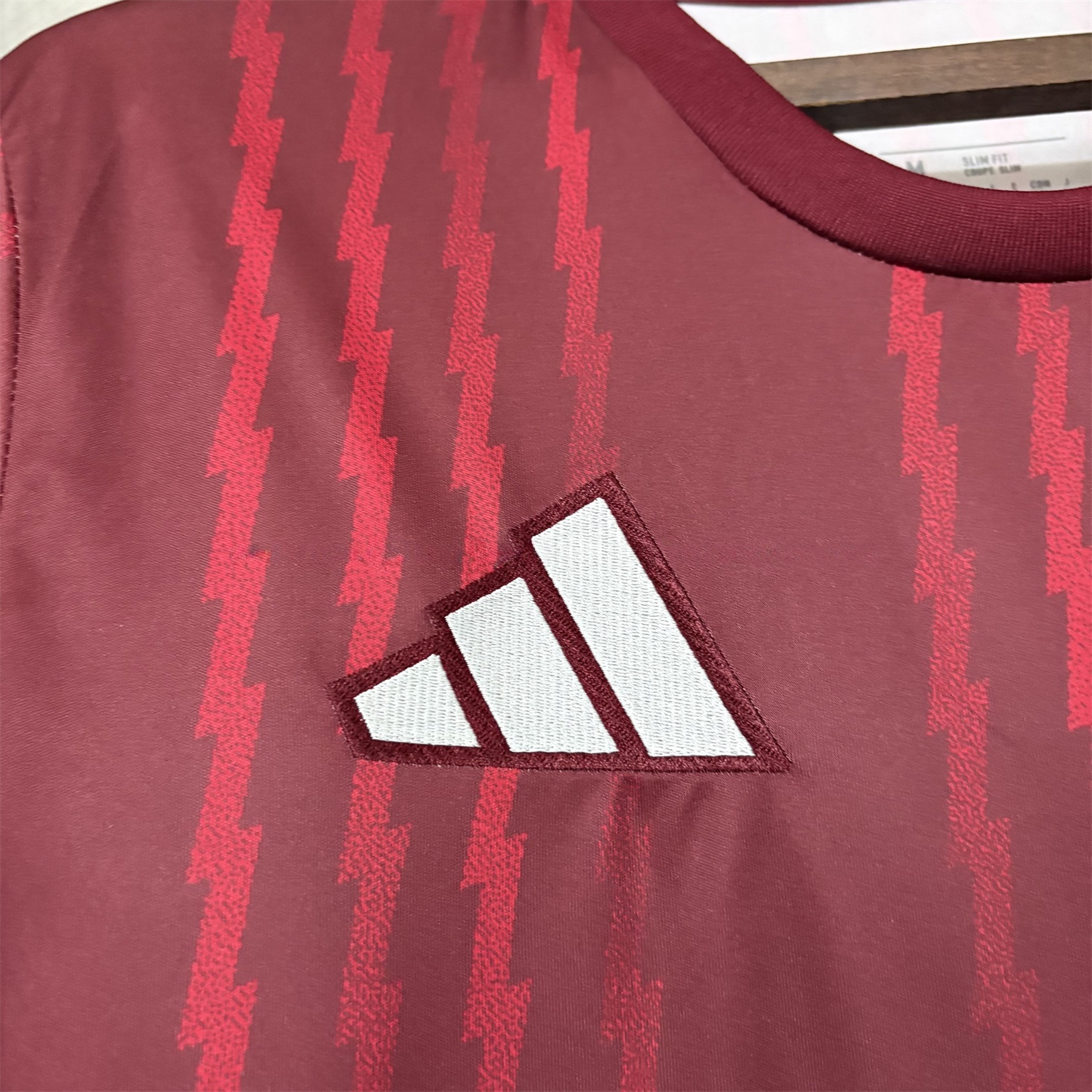 Arsenal 26-27 Red Lines Training Jersey - Fans Version - Unitedfutballjersey