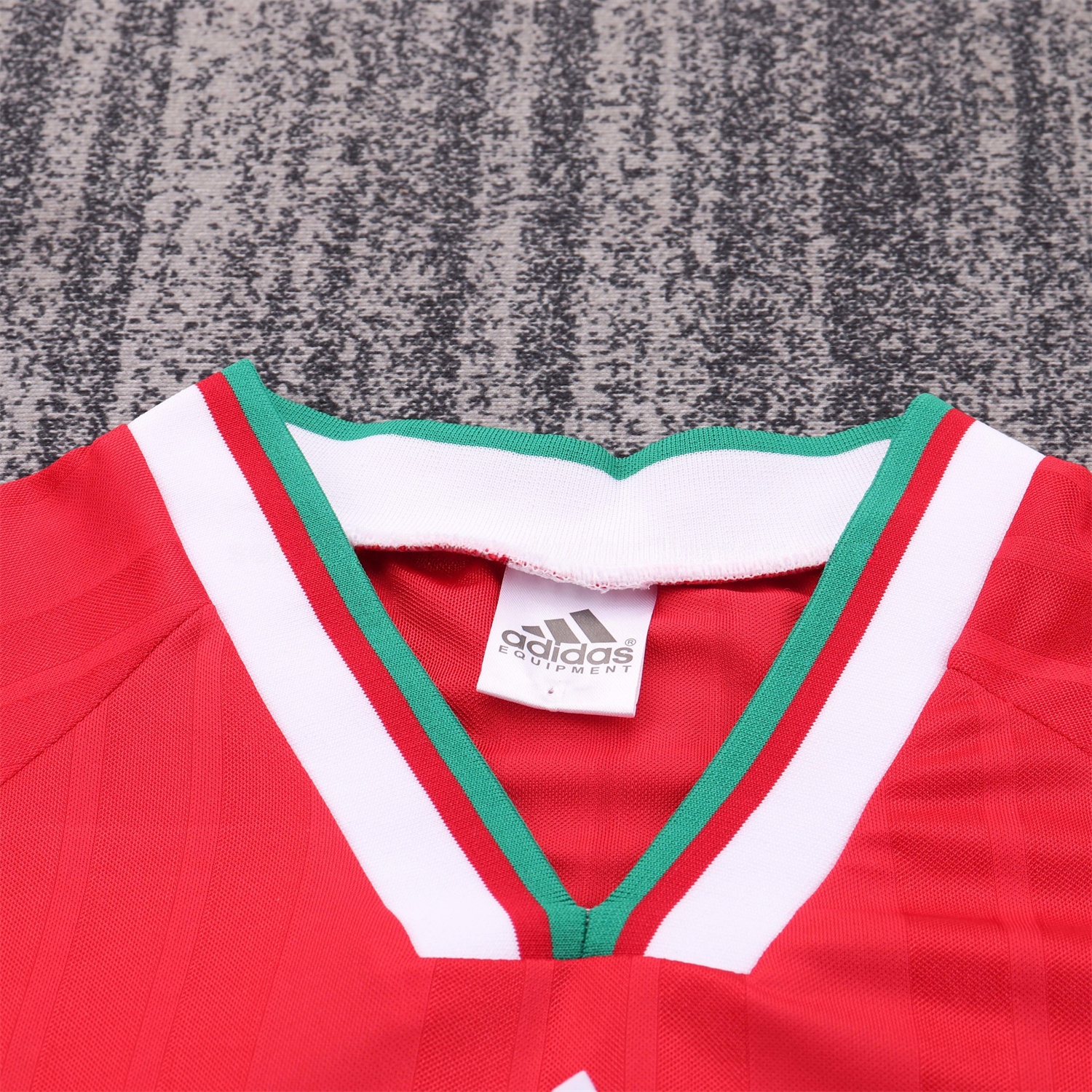 Retro Liver.pool 1993-95 Home Kids Kit - Unitedfutballjersey