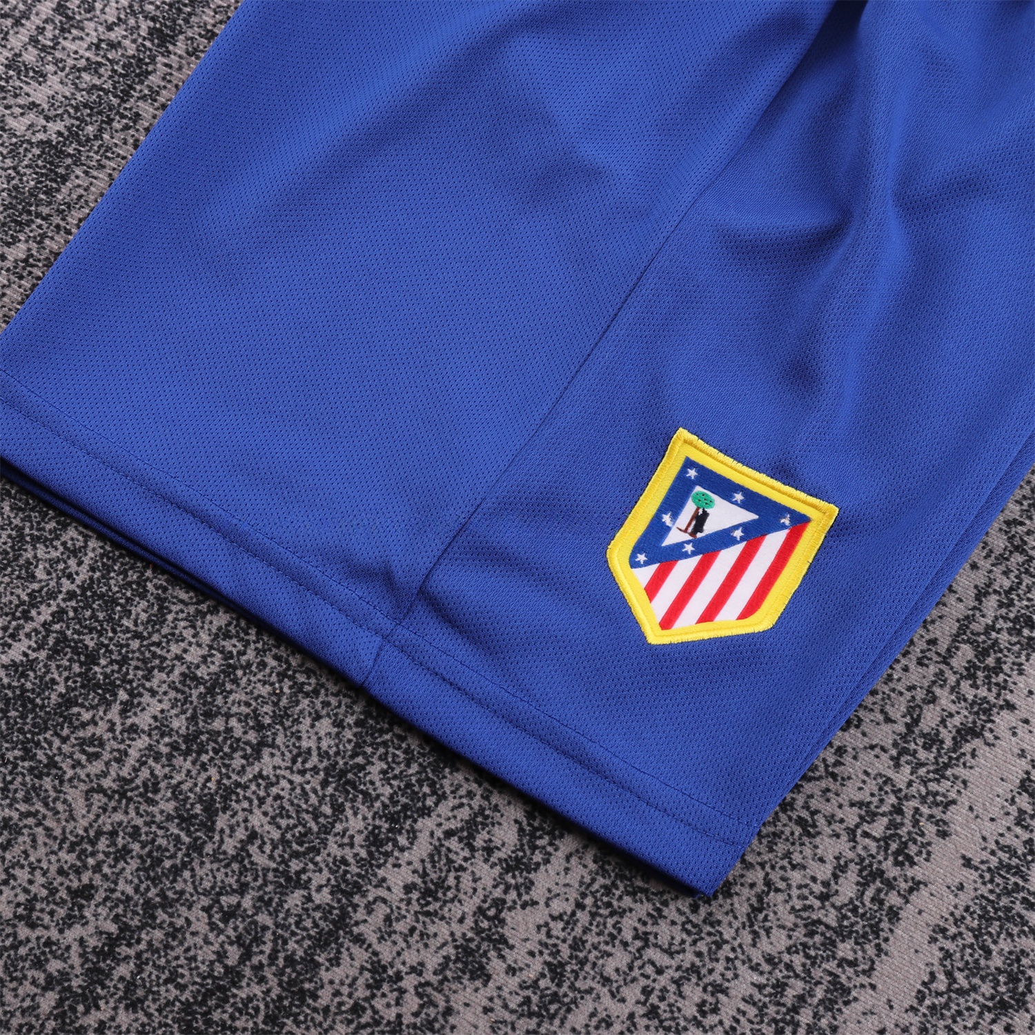 Retro Atletico Madrid 2004-05 Home S.p.i.d.e.r M.a.n Special Long Sleeves Kids Kit - Unitedfutballjersey