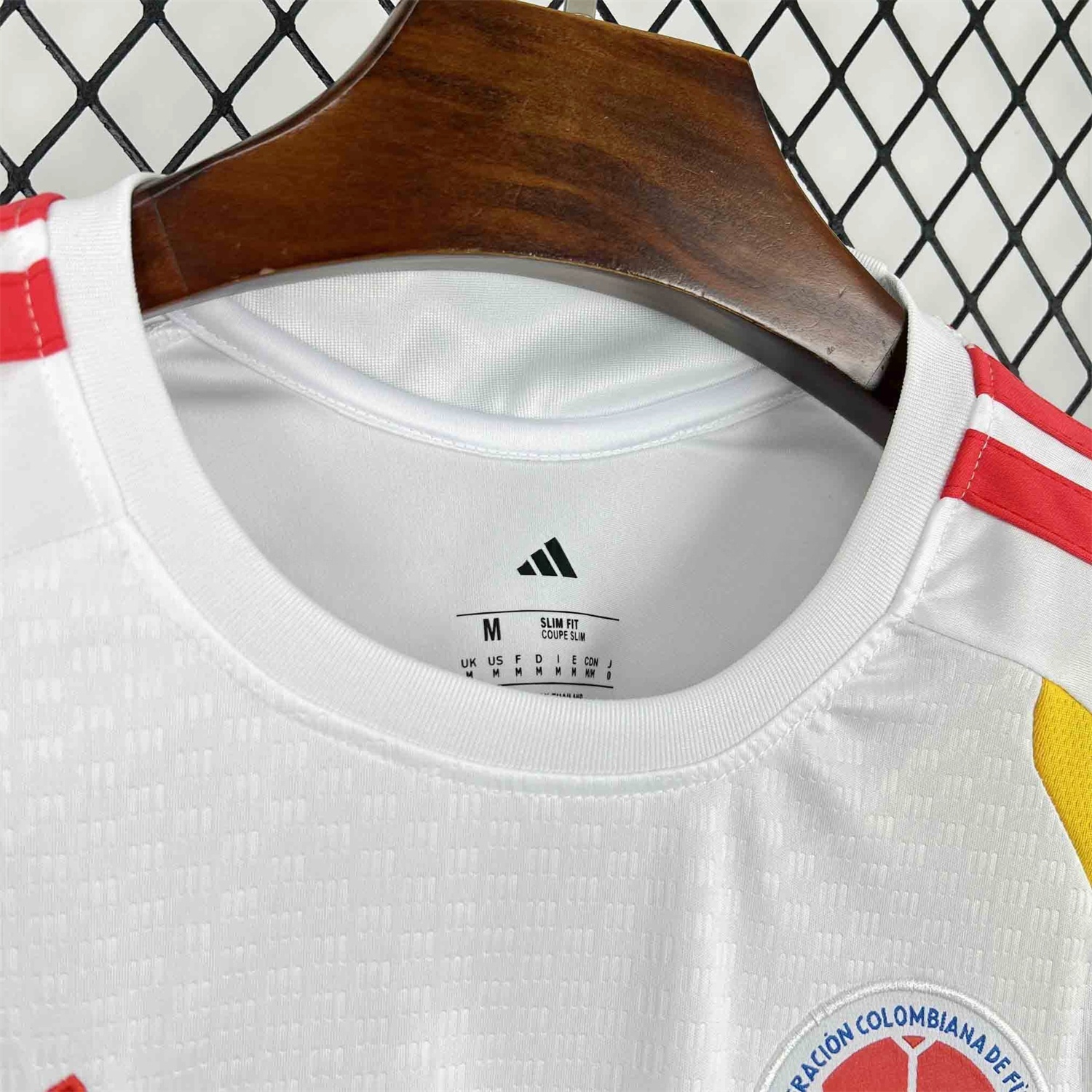 Colombia 2026 White Pre-Match Training Jersey - Fans Version - Unitedfutballjersey