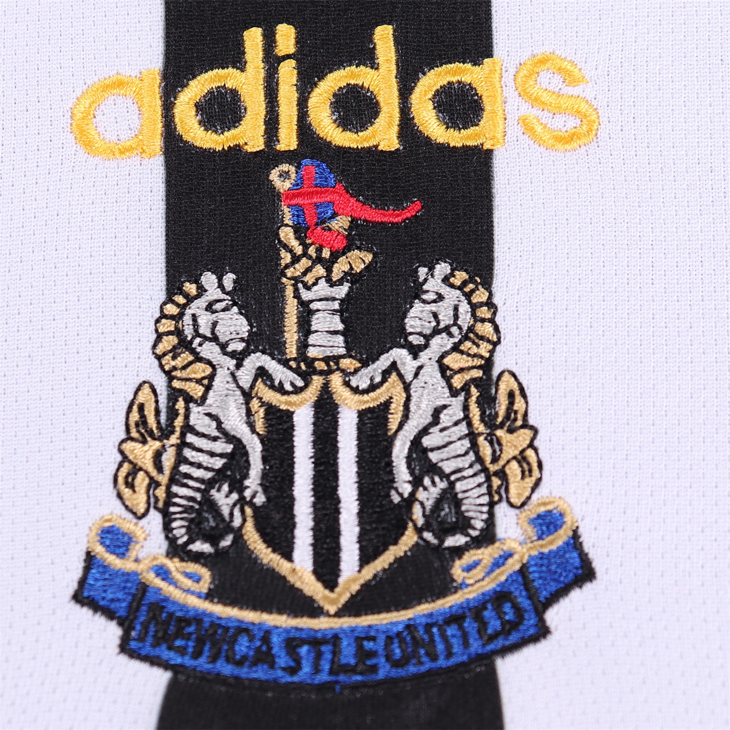 Retro Newcastle United 1997-99 Home Kids Kit - Unitedfutballjersey