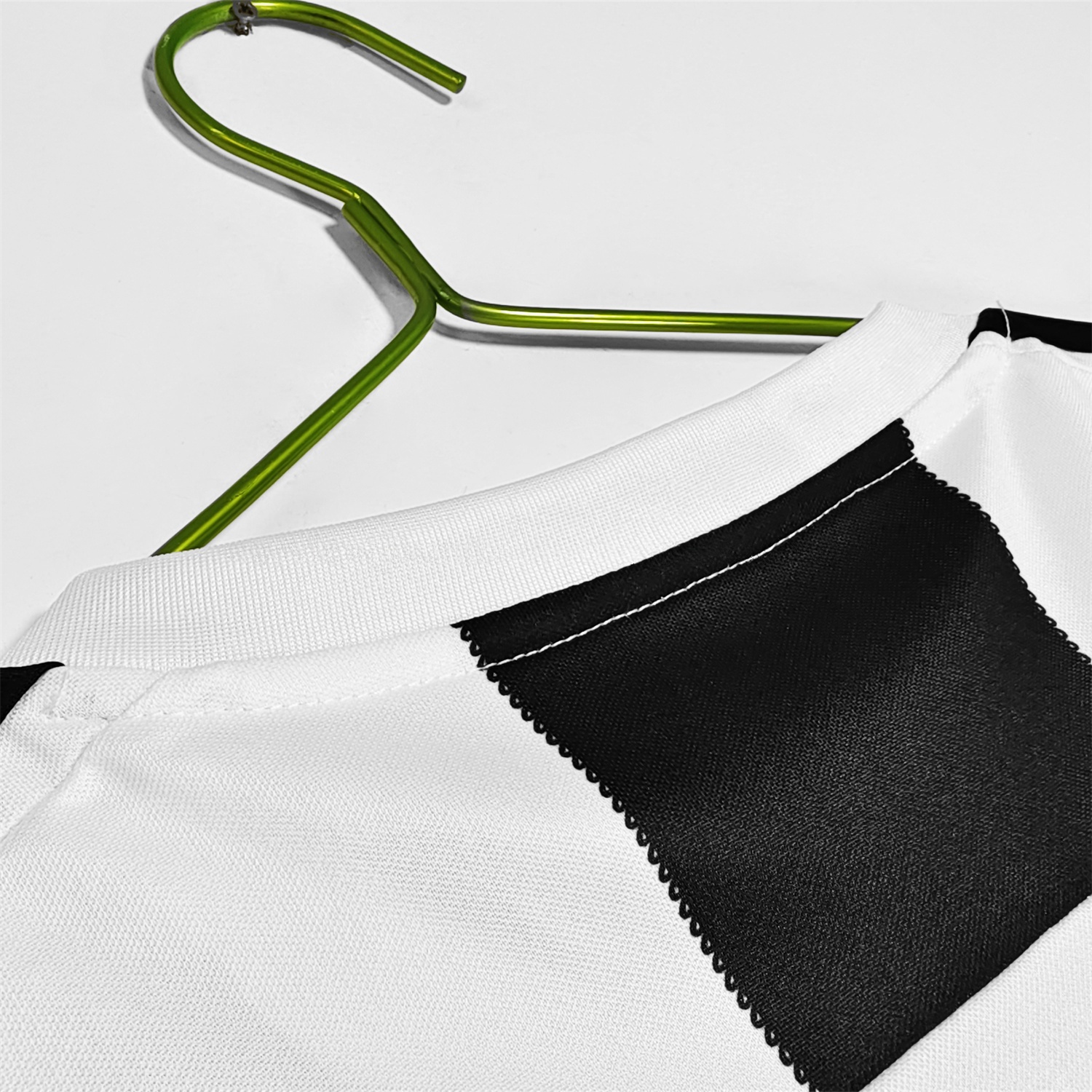 Retro Juventus 2018-19 Home Jersey - Fans Version - Unitedfutballjersey