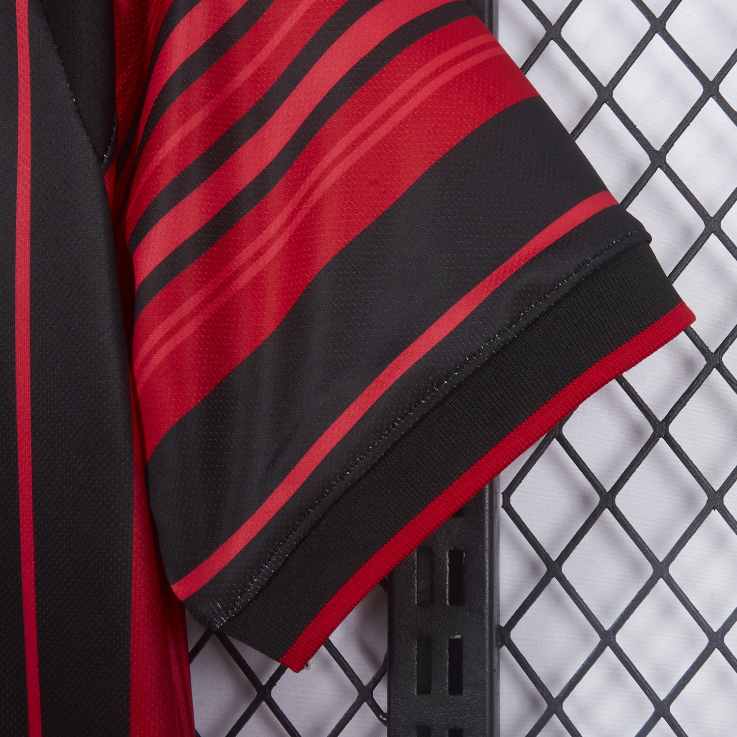 Frankfurt 26-27 Home Jersey - Fans Version - Unitedfutballjersey