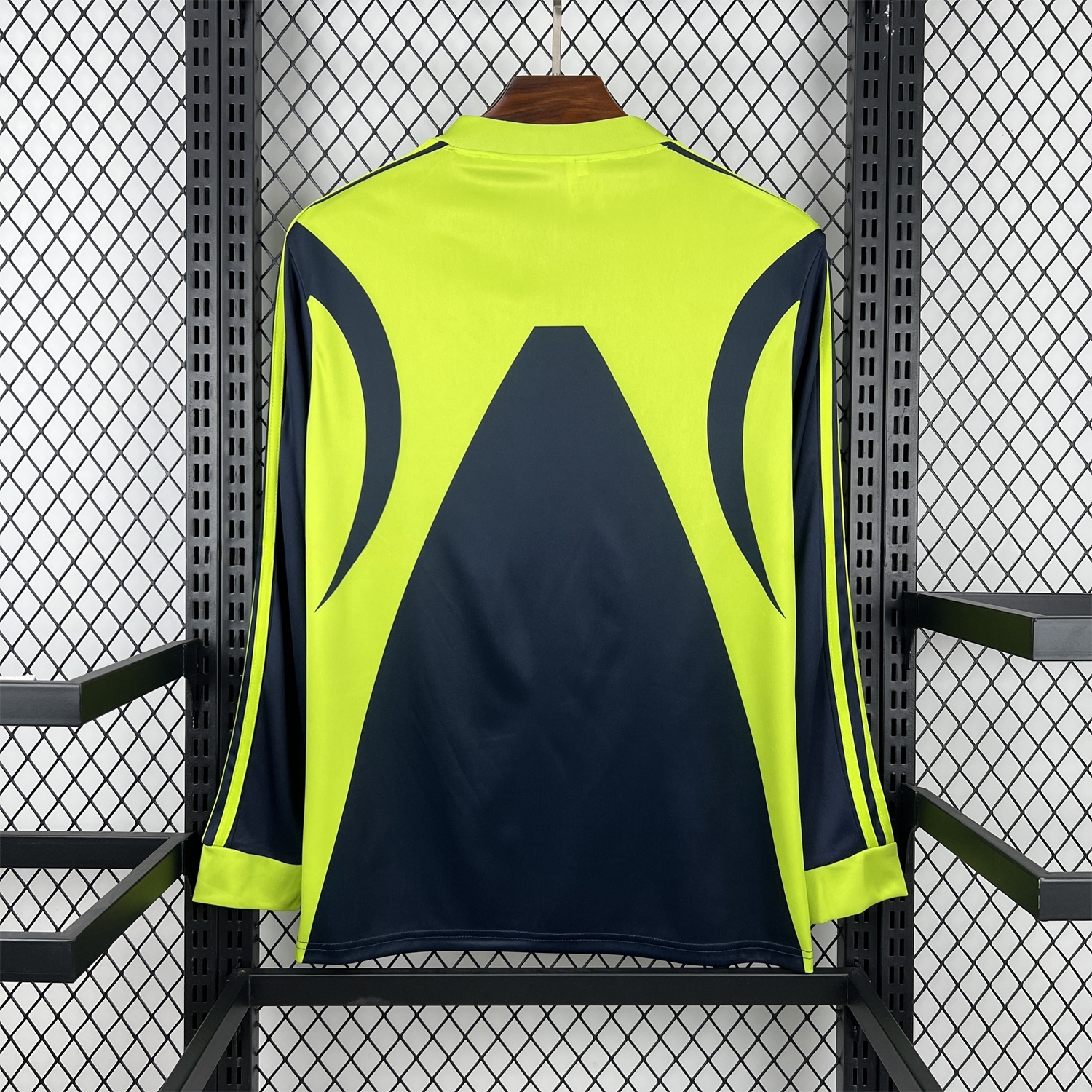 Retro Real Madrid 1999-00 Green Goalkeeper Long Sleeves Jersey - Unitedfutballjersey