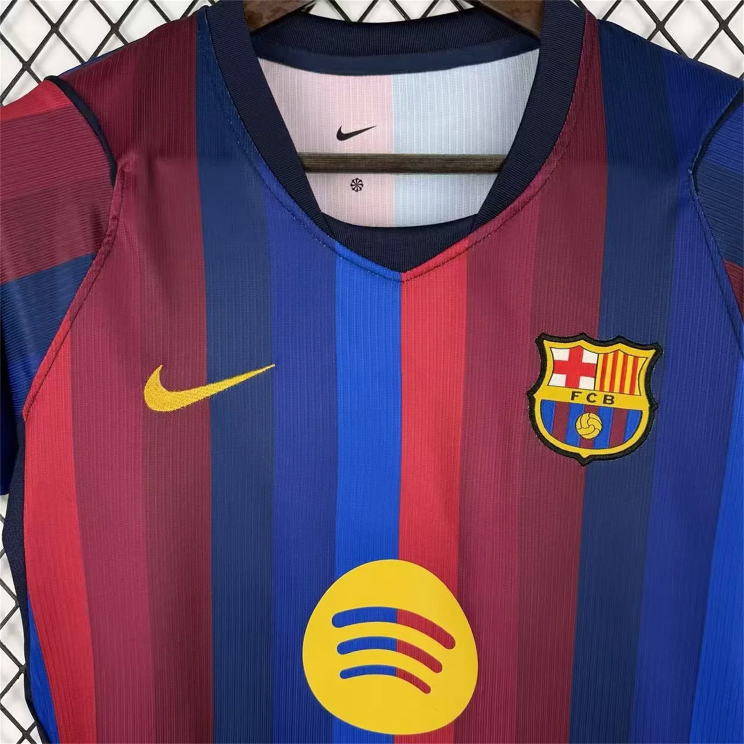 Women's Barcelona 26-27 Home Jersey - Fans Version - Unitedfutballjersey
