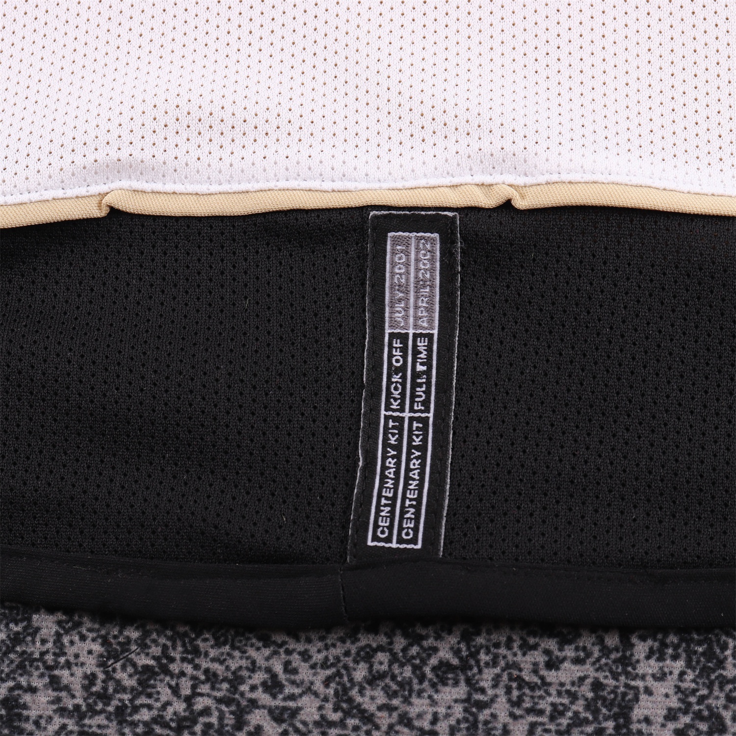 Retro Manchester United 2001-02 100th Centery Kids Kit - White - Unitedfutballjersey