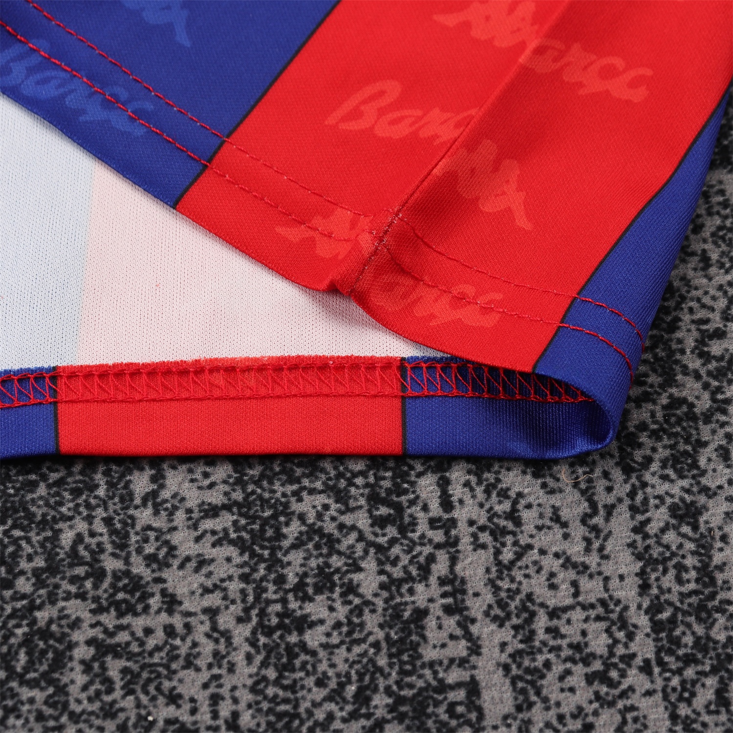 Retro Barcelona 1996-97 Home Kids Kit - Unitedfutballjersey