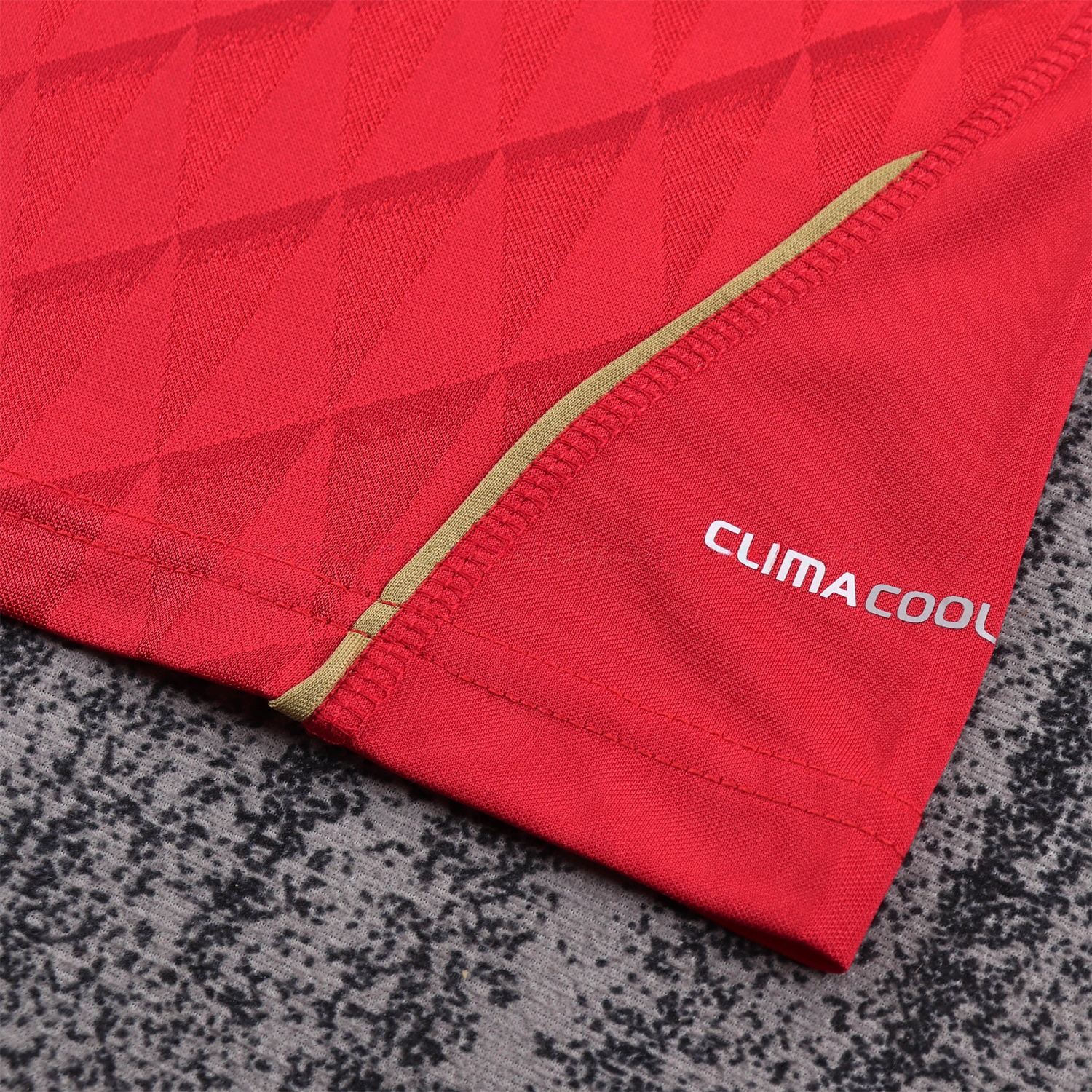 Retro Liver.pool 2010-11 Home Kids Kit - Unitedfutballjersey