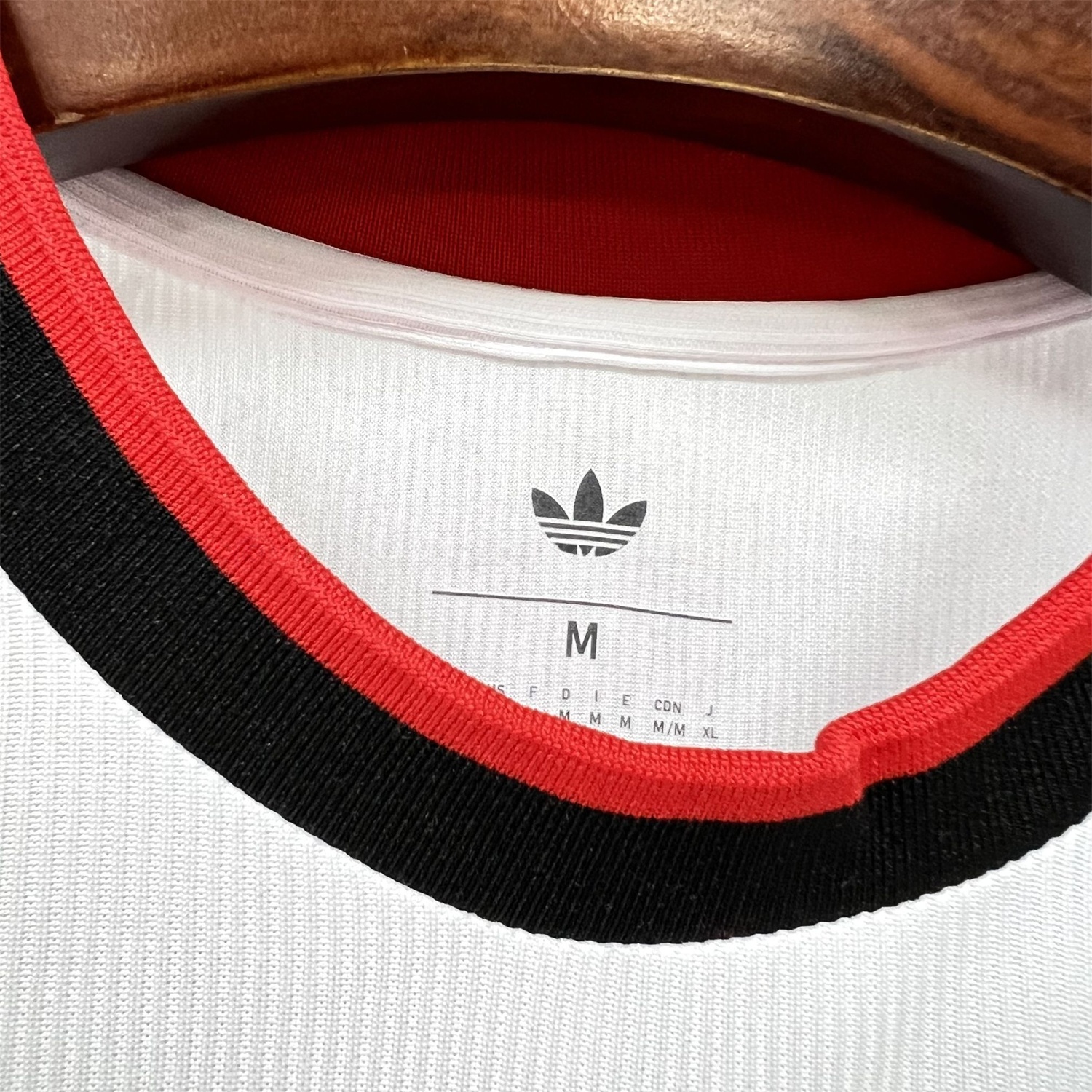 Benfica 25-26 Red Wings White Special Jersey - Fans Version - Unitedfutballjersey