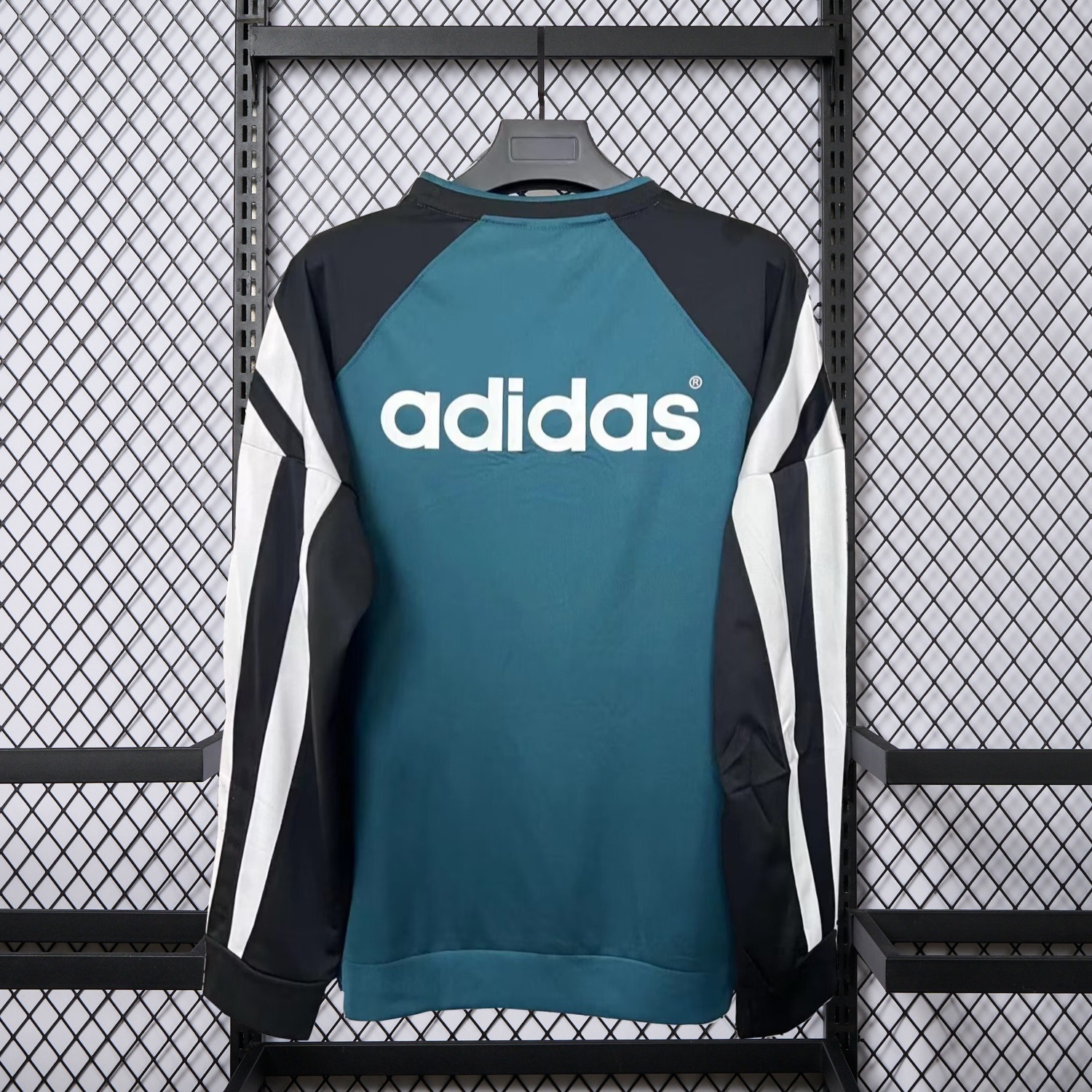 Retro Liver.pool 1995-96 Green And Black Training Unisex Pullover Hoodie - Unitedfutballjersey