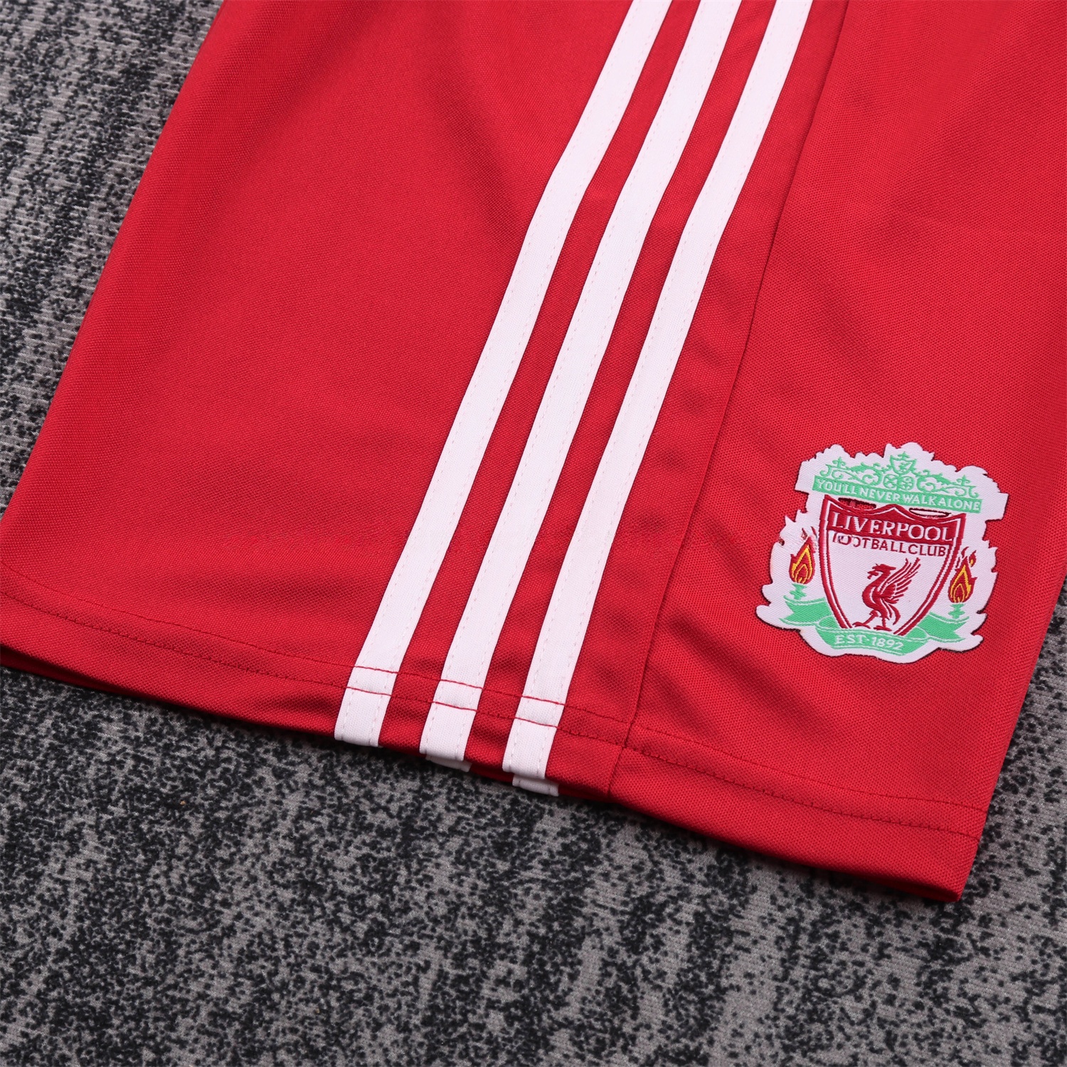 Retro Liver.pool 2010-11 Home Kids Kit - Unitedfutballjersey