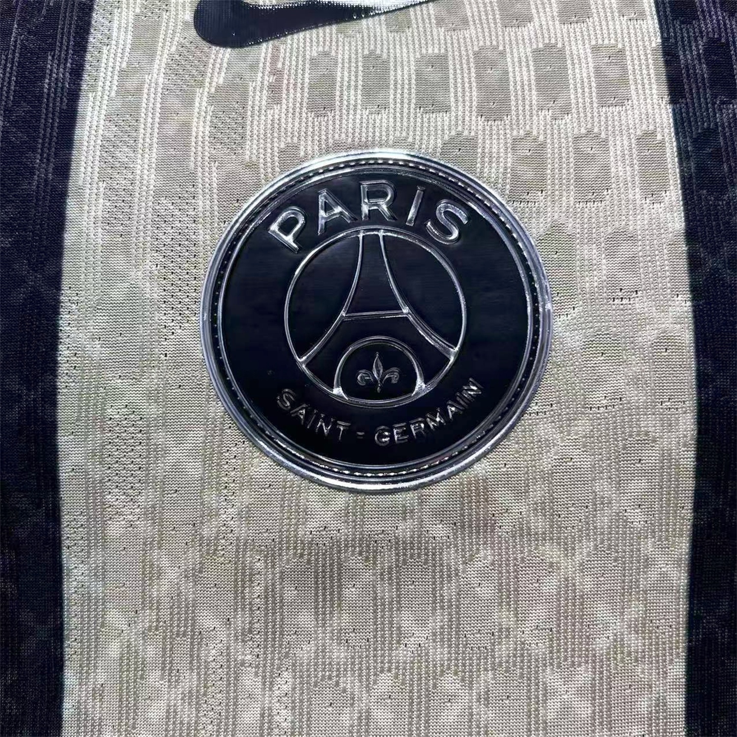 Paris Saint-Germain PSG 25-26 Red And Yellow Stripes Special Jersey - Player Version - Unitedfutballjersey