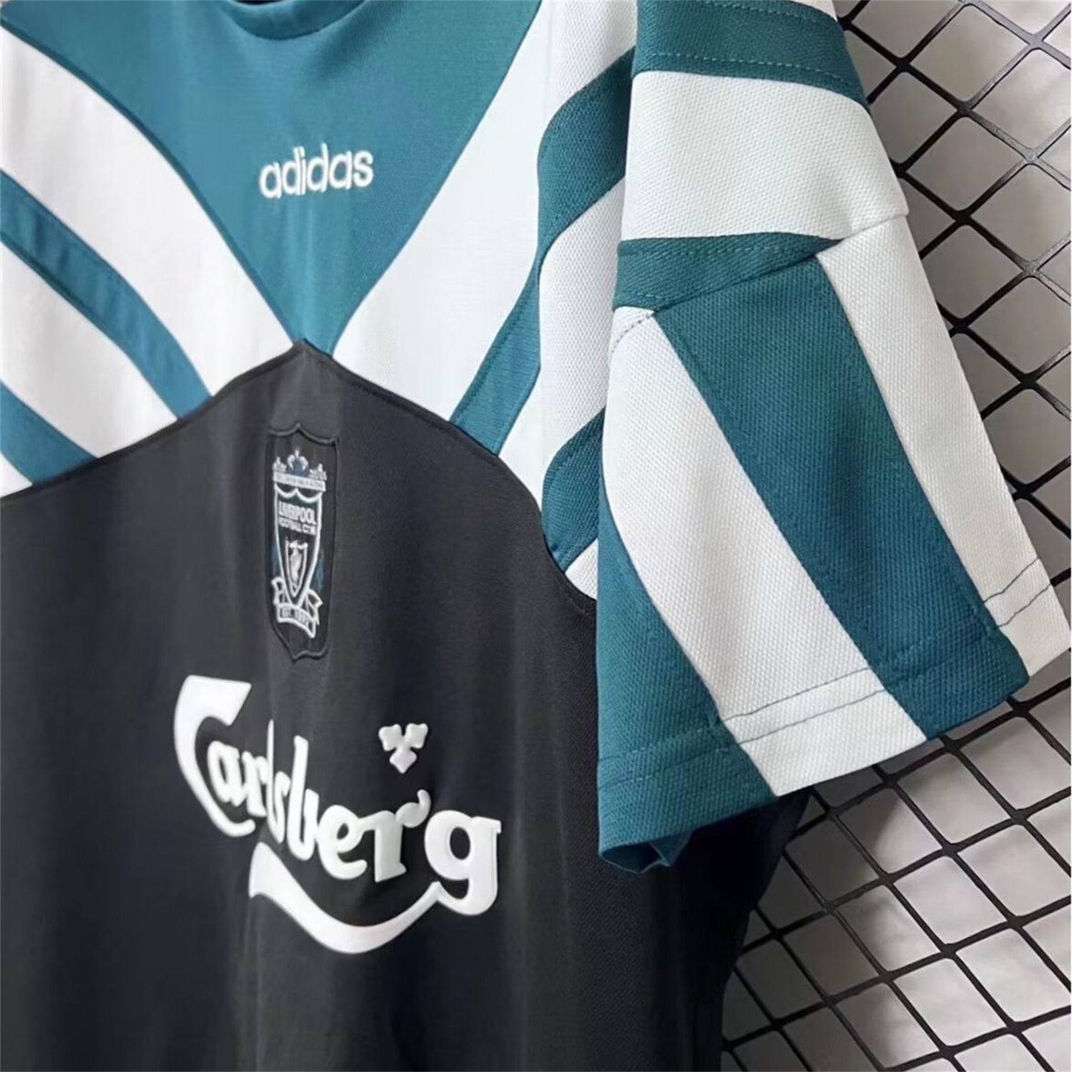 Retro Liver.pool 1995-96 Green And Black Training Jersey - Unitedfutballjersey