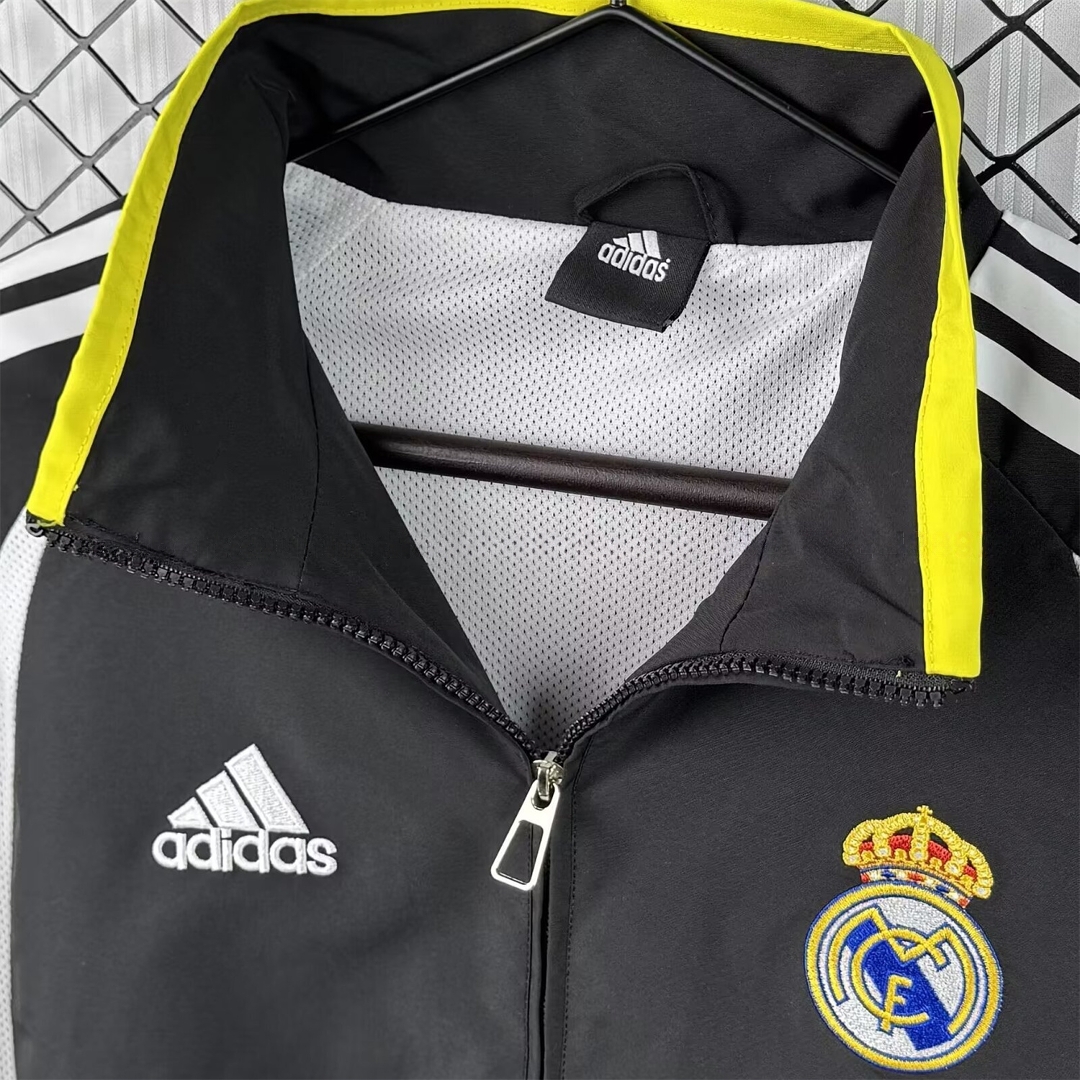 Retro Real Madrid 2006-07 Windbreaker Jacket - Black And White - Unitedfutballjersey