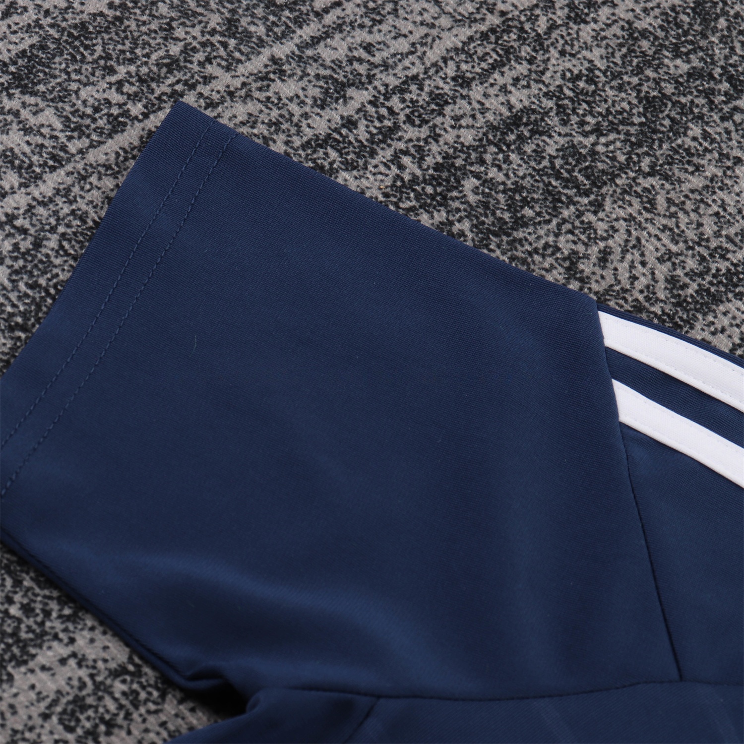 Retro Real Madrid 2010-11 Away Kids Kit - Unitedfutballjersey