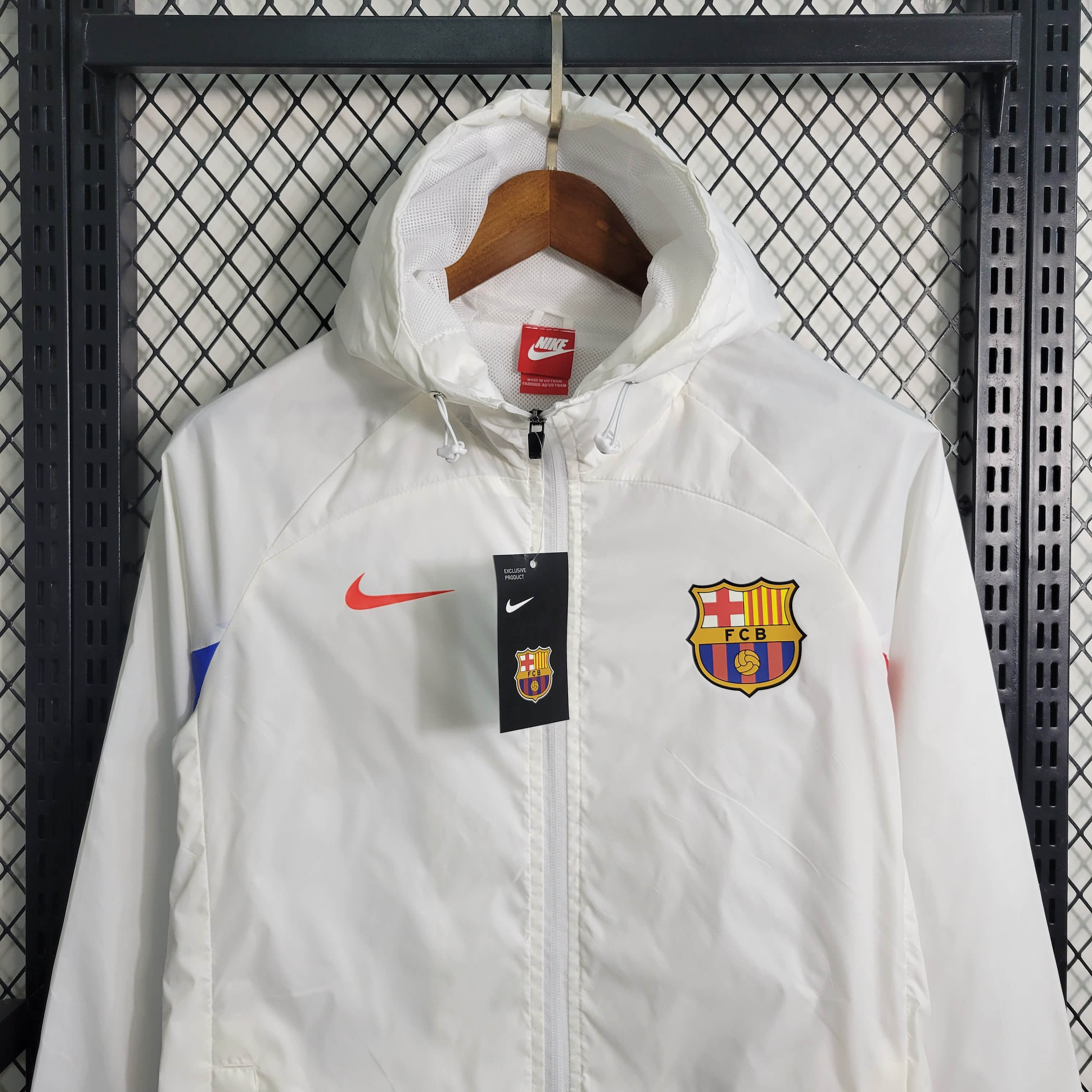 B.A.R.S.A 23-24 White Player Windbreaker - Unitedfutballjersey